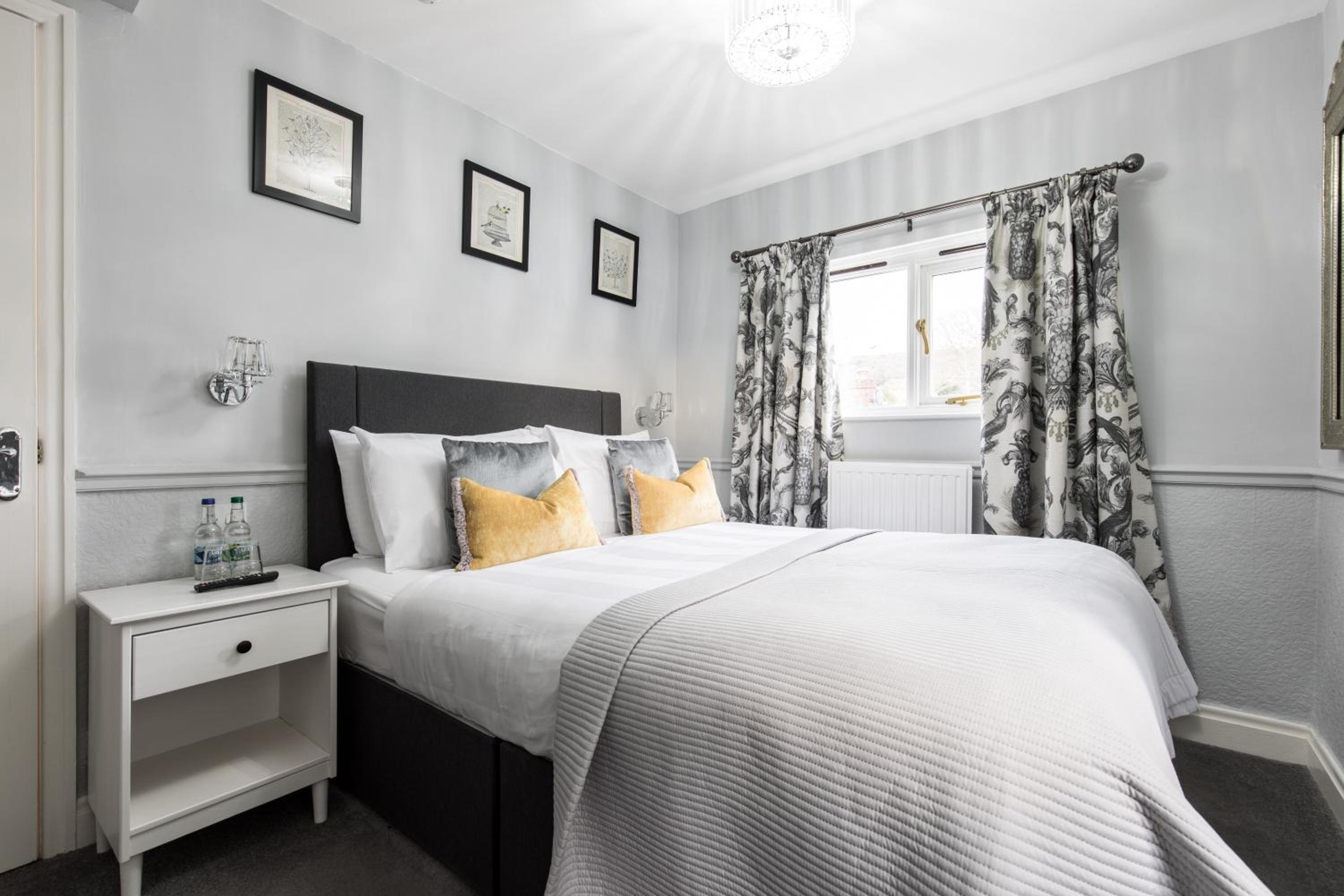 Small Double Room photo 3