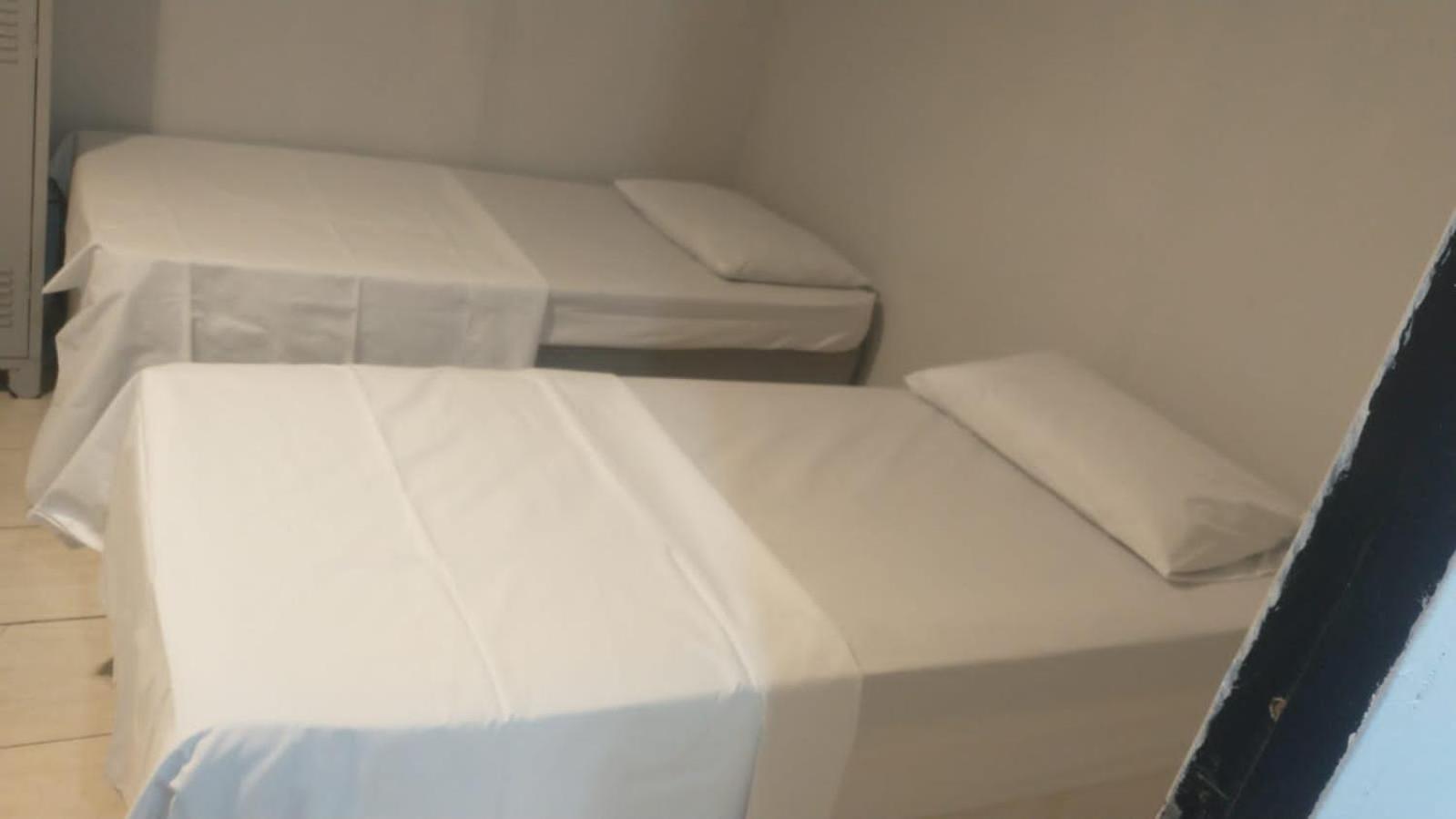 Single Bed in Mixed Dormitory Room