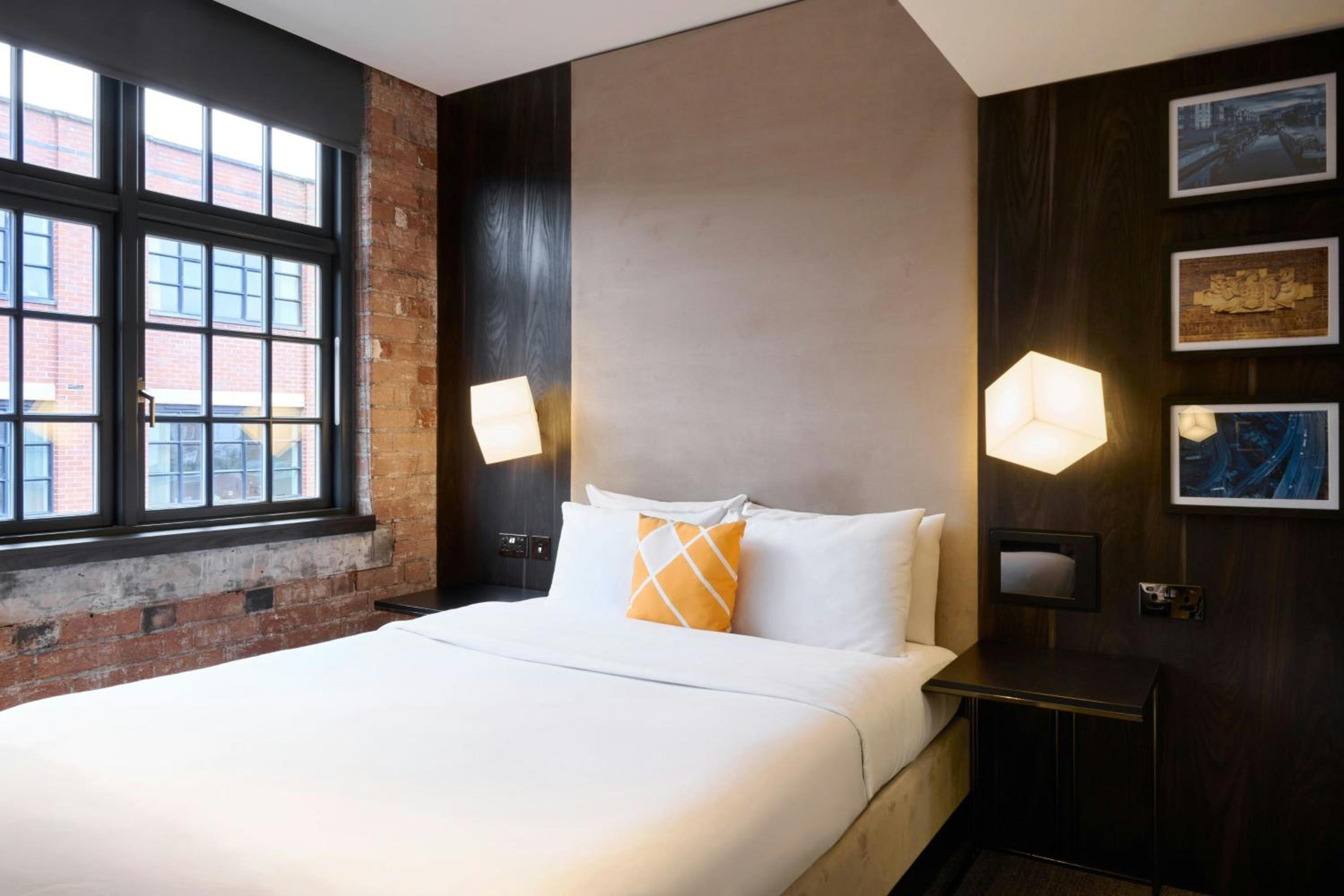 Large Standard Double Room - Photo 1
