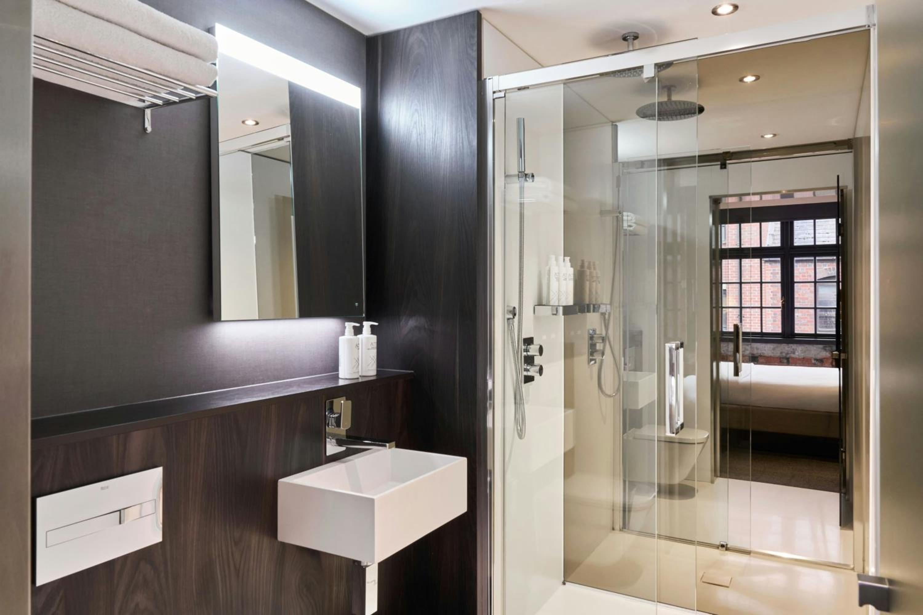 Large Standard Double Room - Photo 2