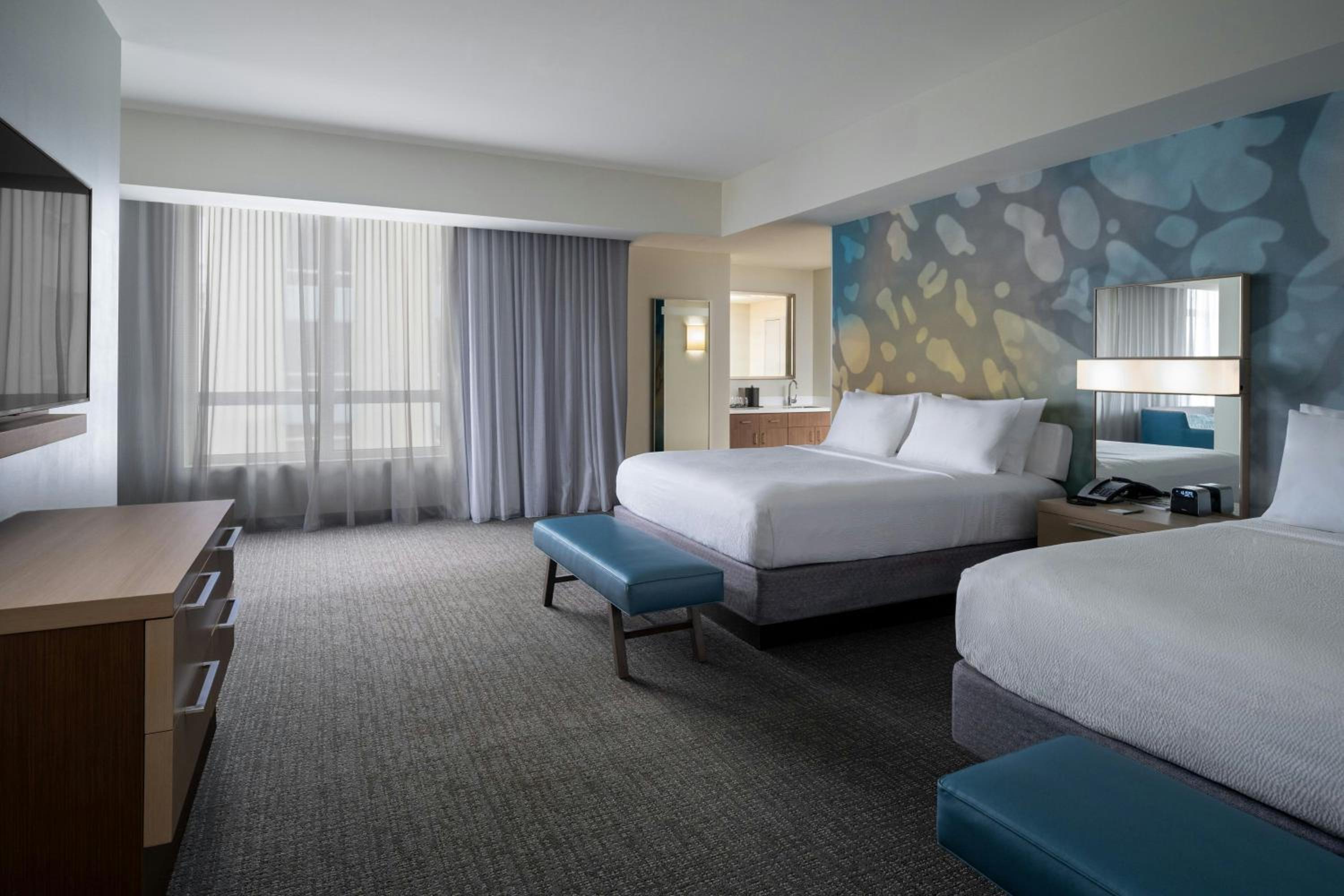 King Suite with Two King Beds and Sofa Bed - Photo 2