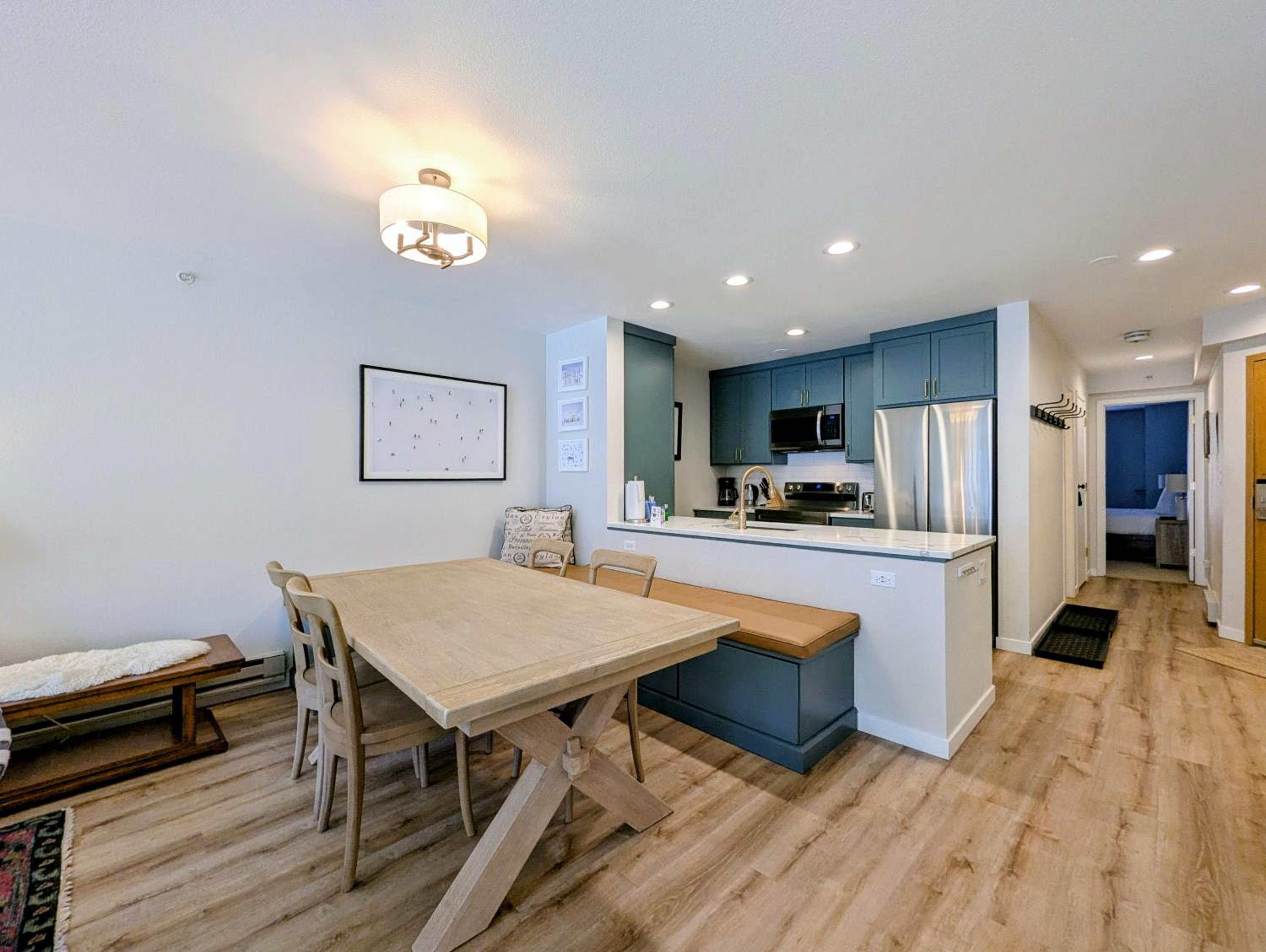 Two-Bedroom Apartment with Balcony photo 3