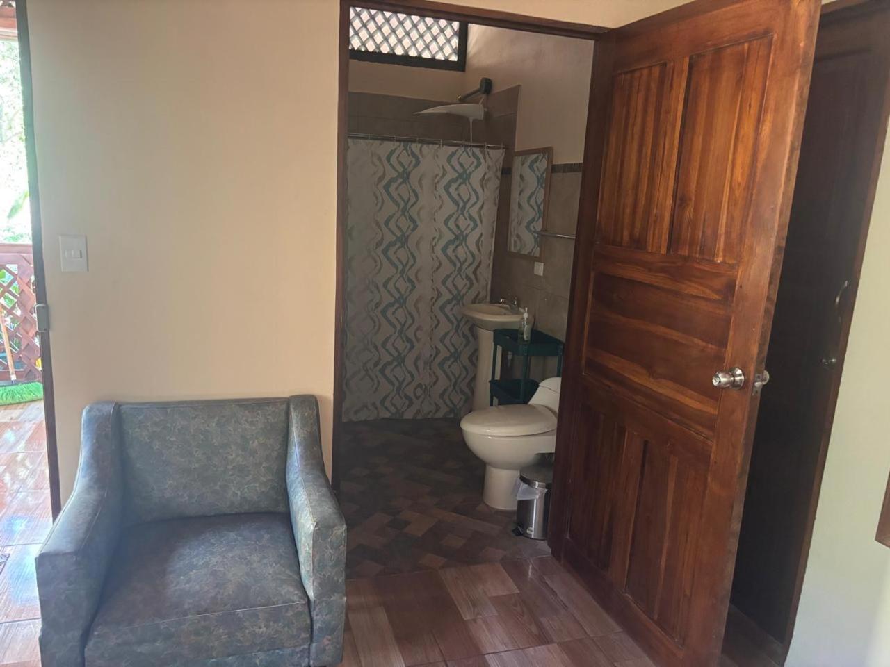Budget Twin Room photo 3