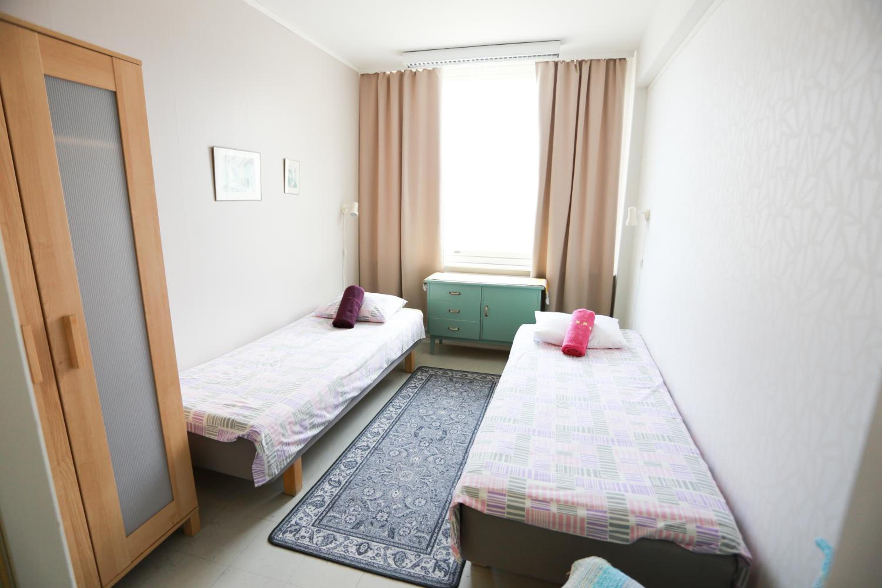 Private Twin Room with Shared Bathroom photo 2