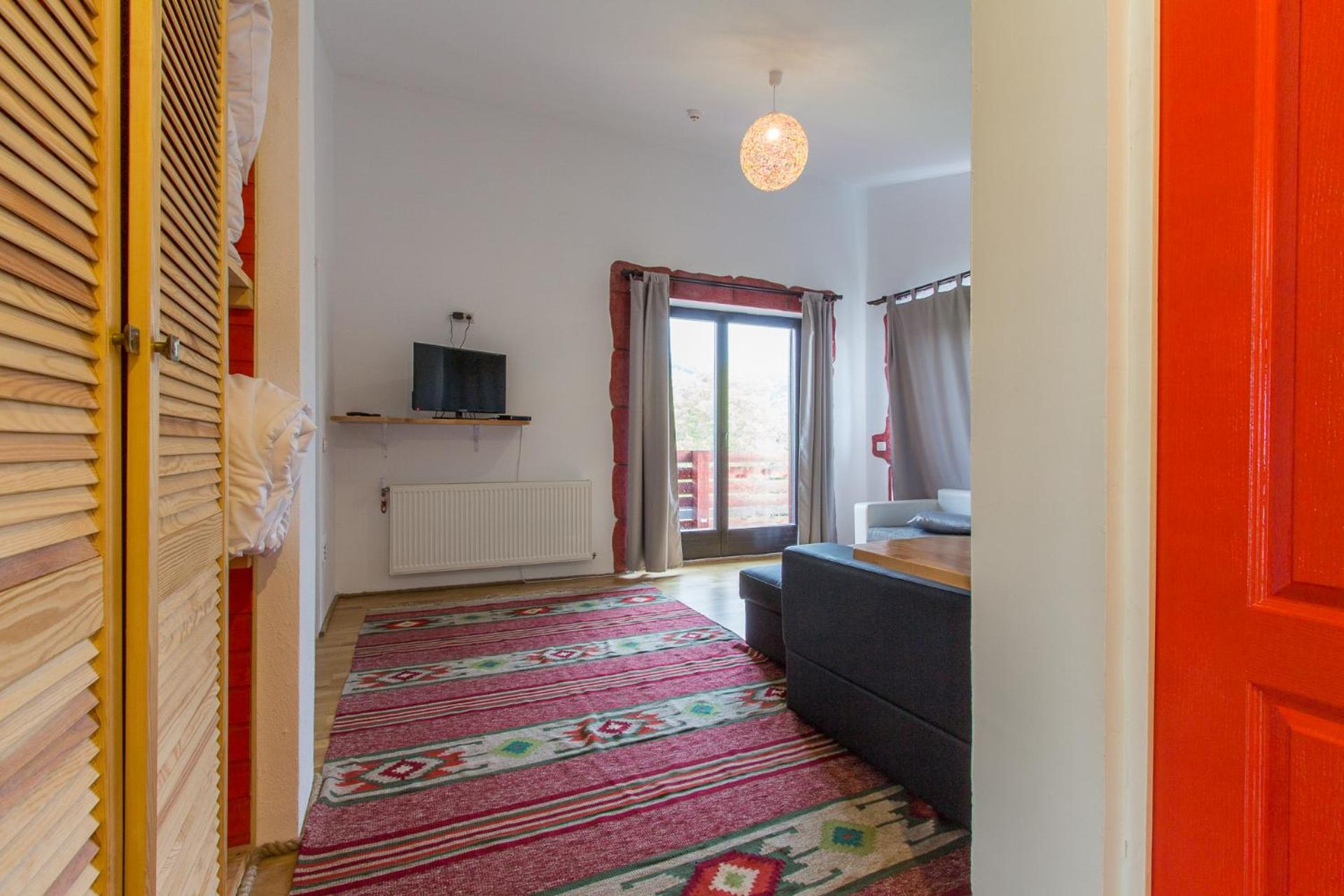 Suite with Mountain View - Photo 2