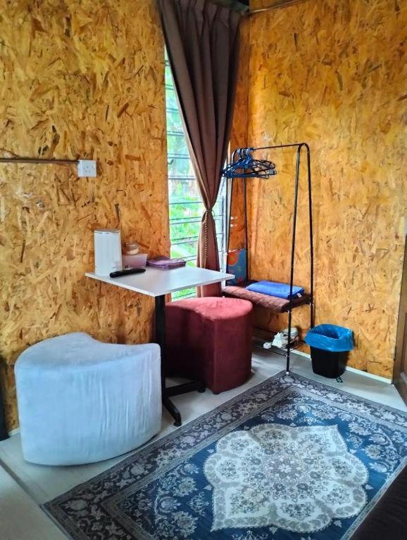 CHALET MADU KACA