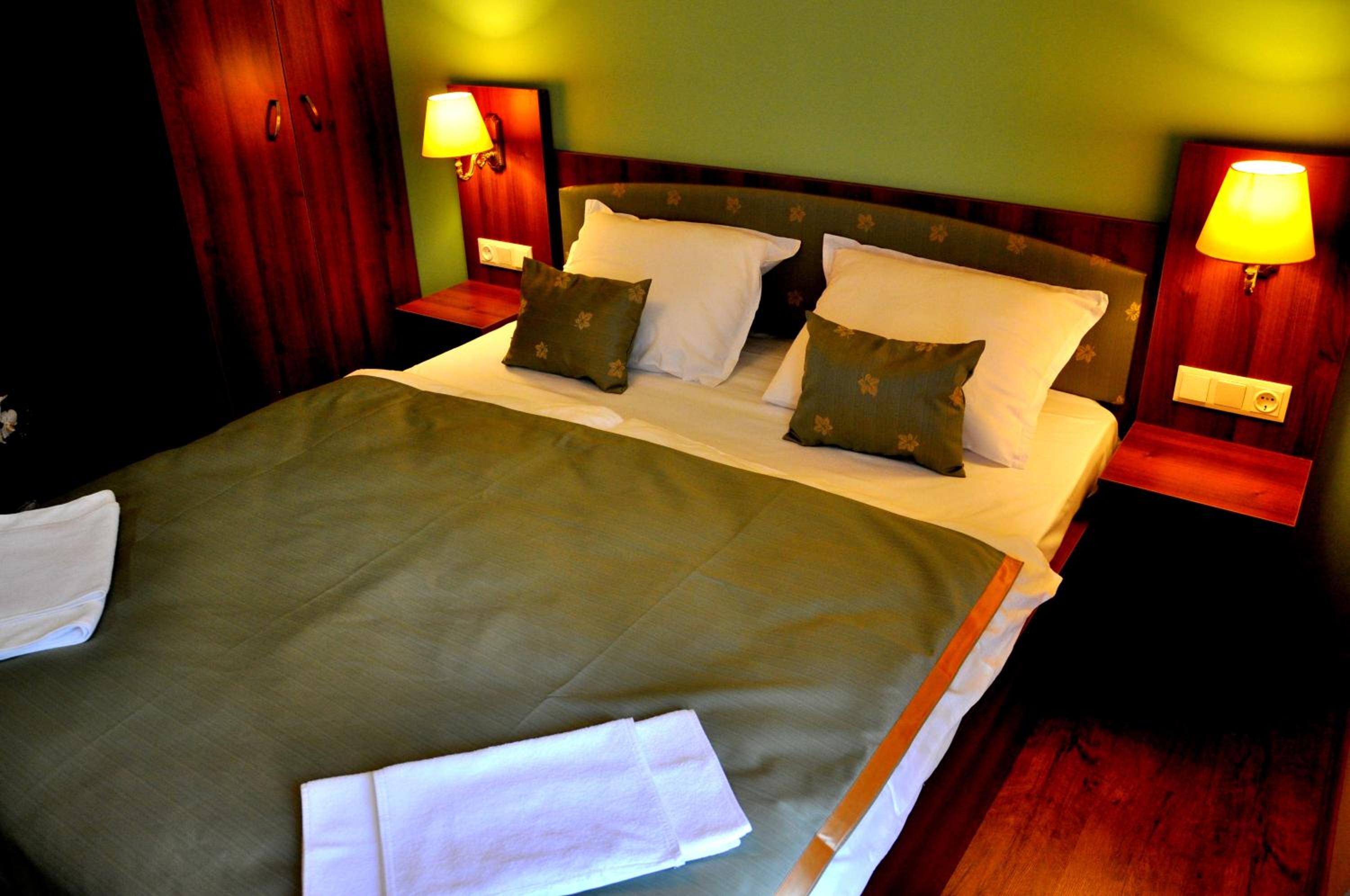 Double or Twin Room photo 1