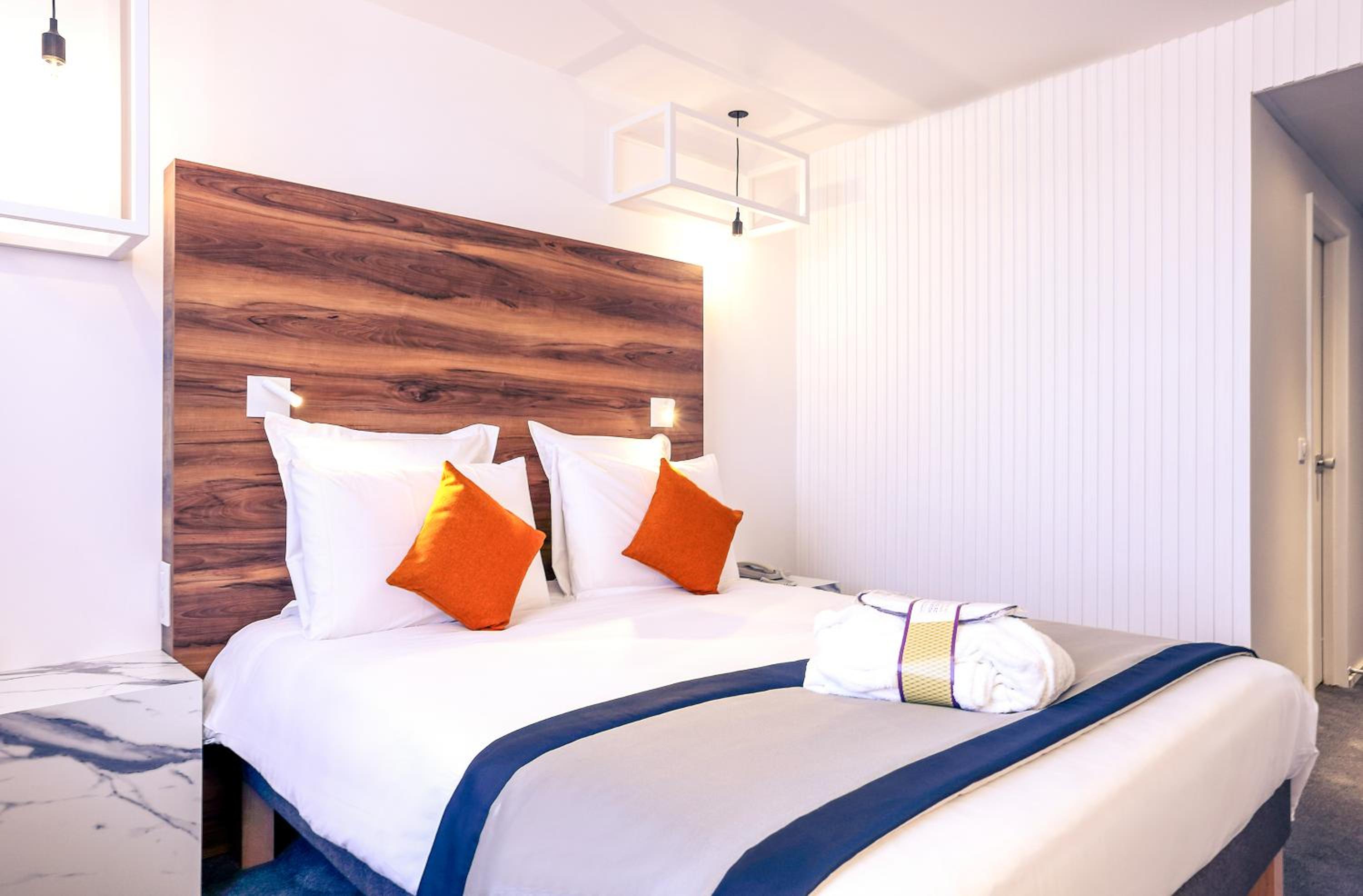 Privelege Double Room - Photo 2