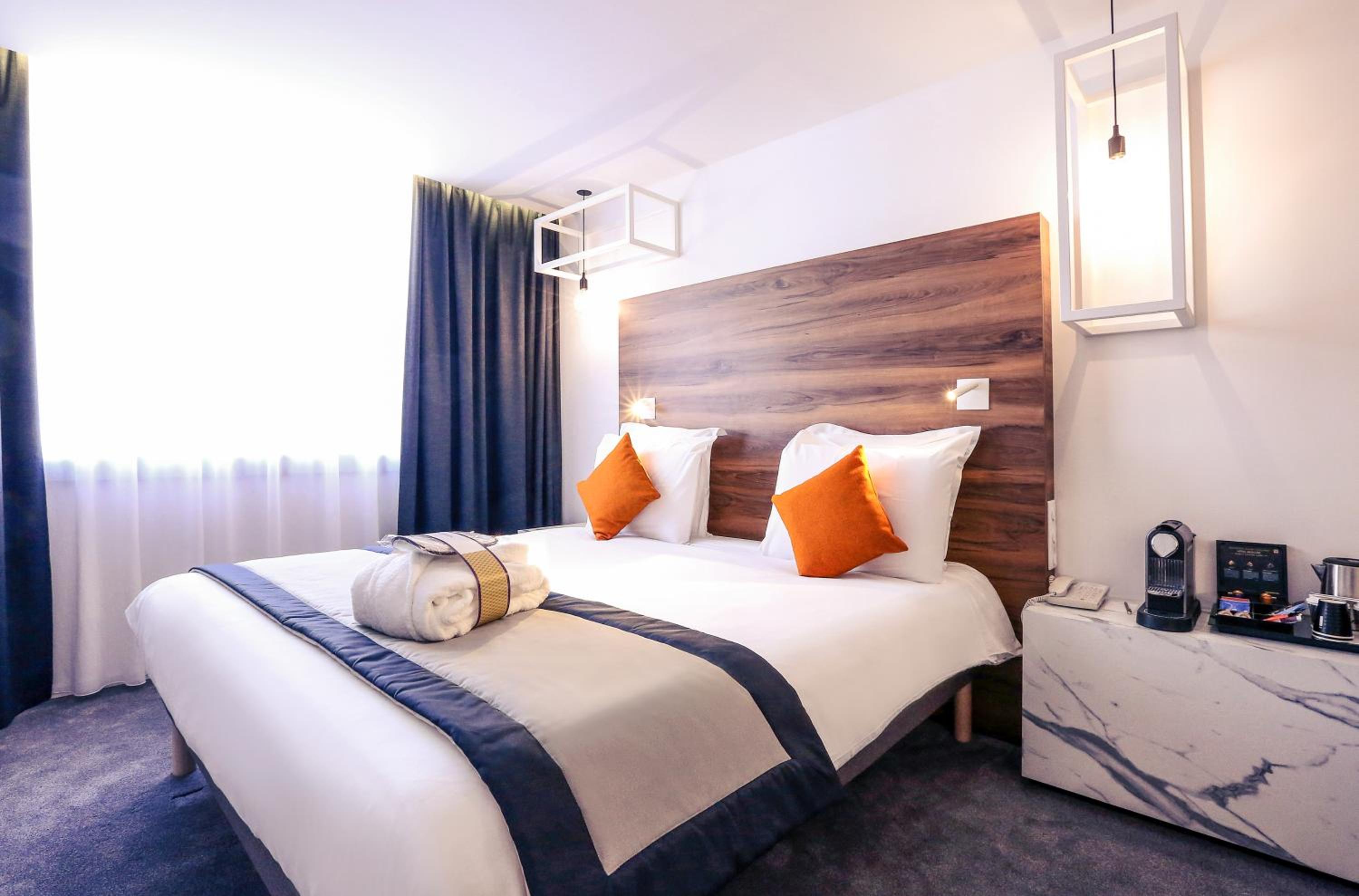 Privelege Double Room - Photo 3