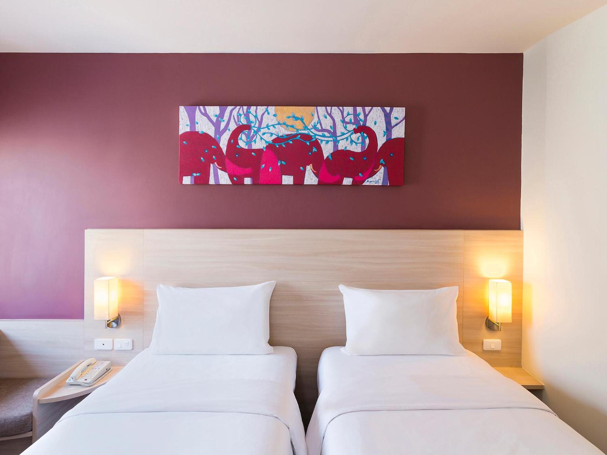 Standard Twin Room