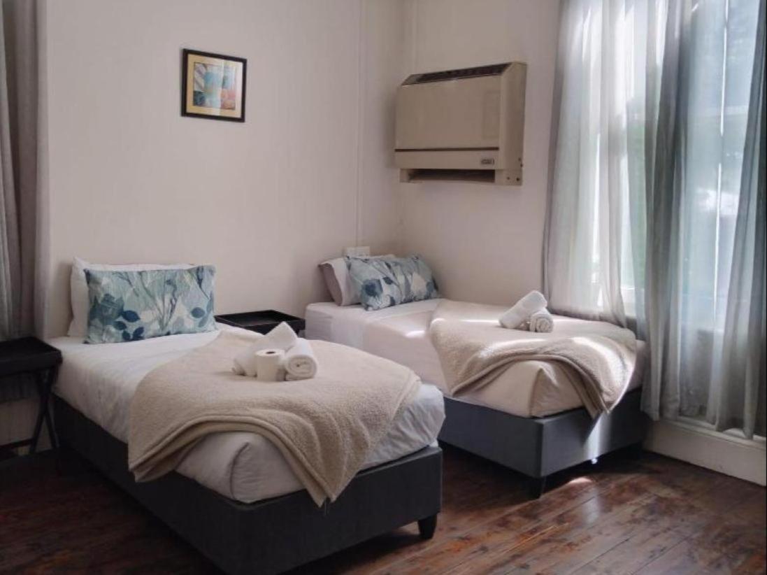 Standard Twin Room photo 3