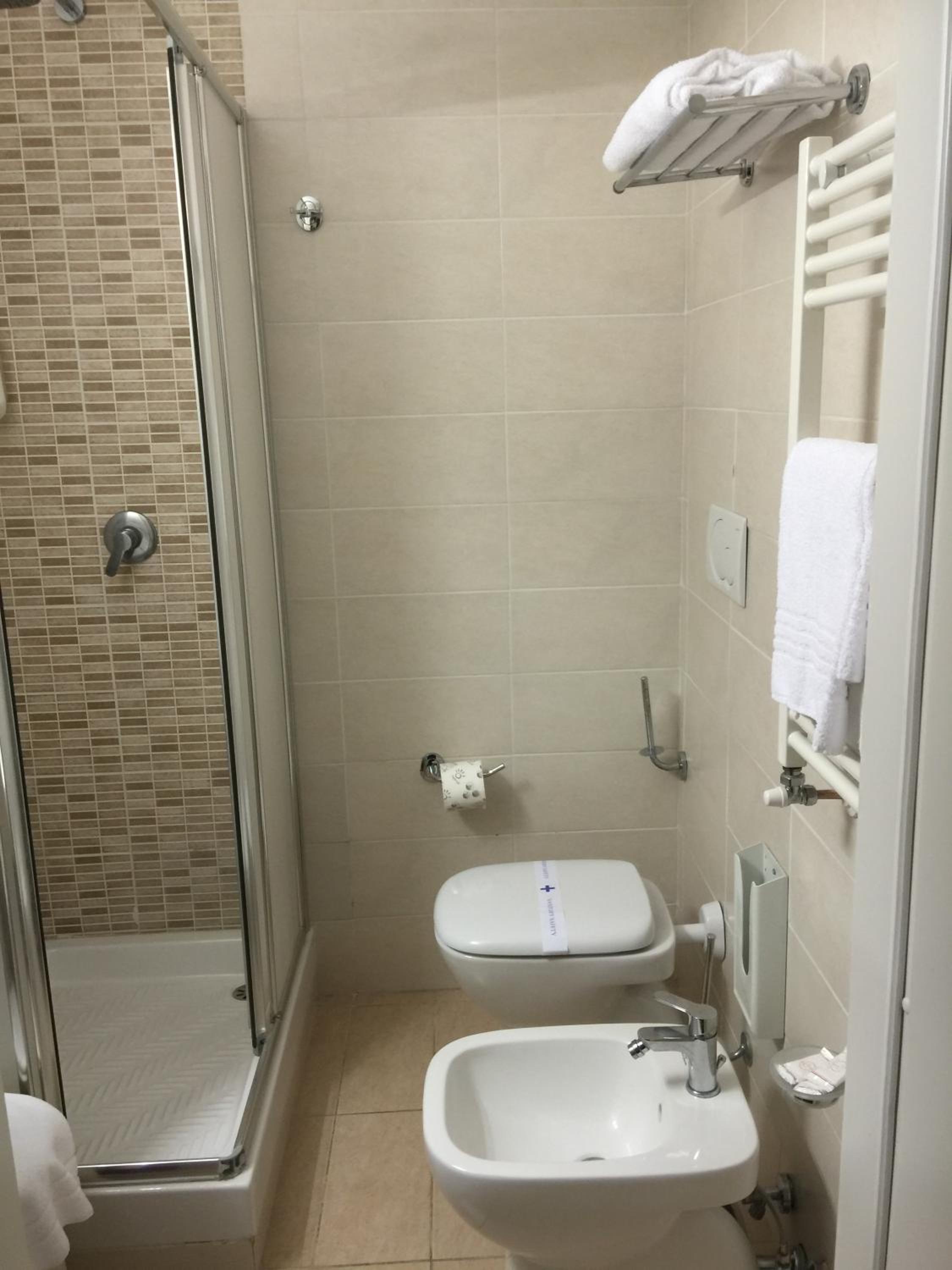 Triple Room - Photo 5