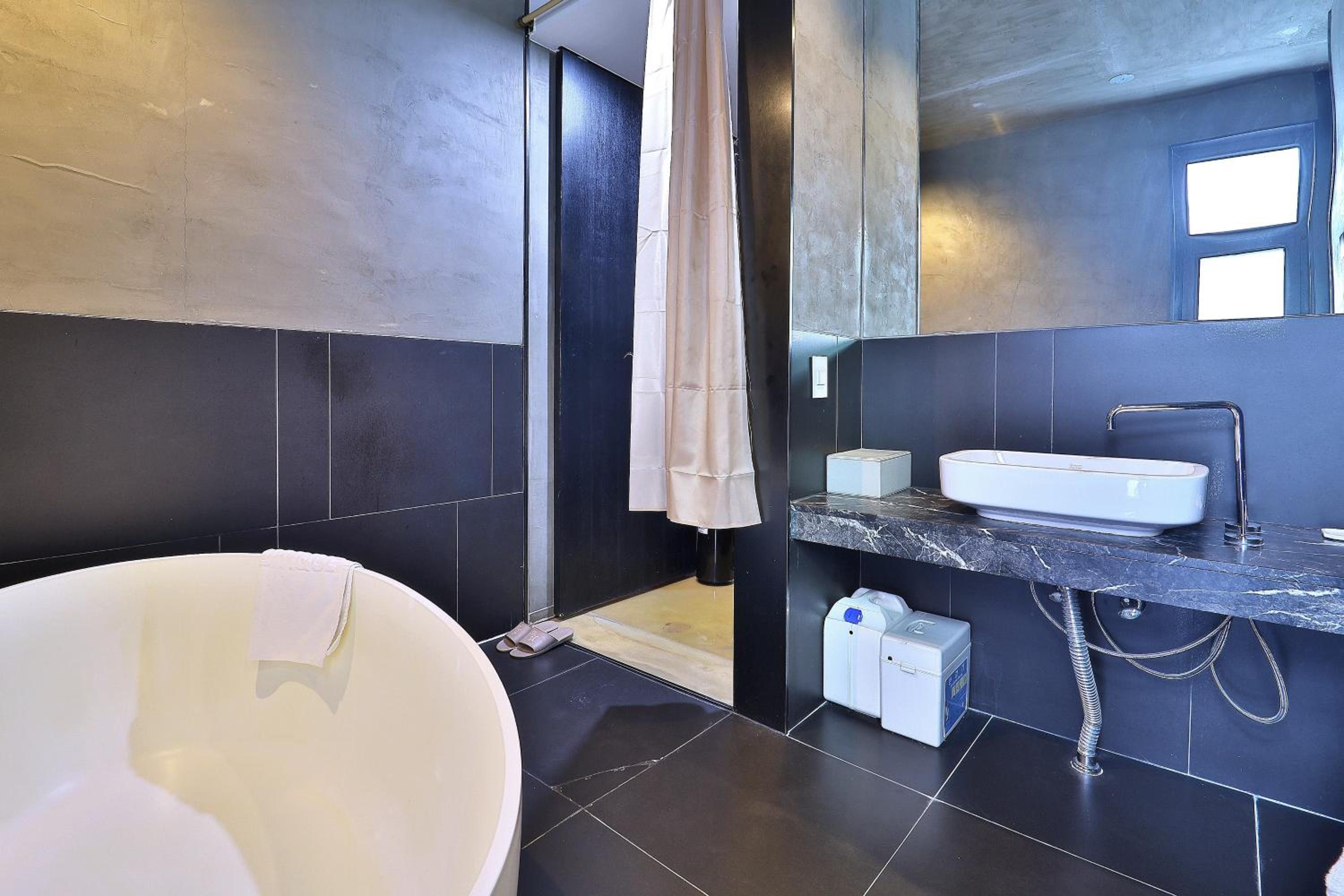 Deluxe Triple Room - Photo 4