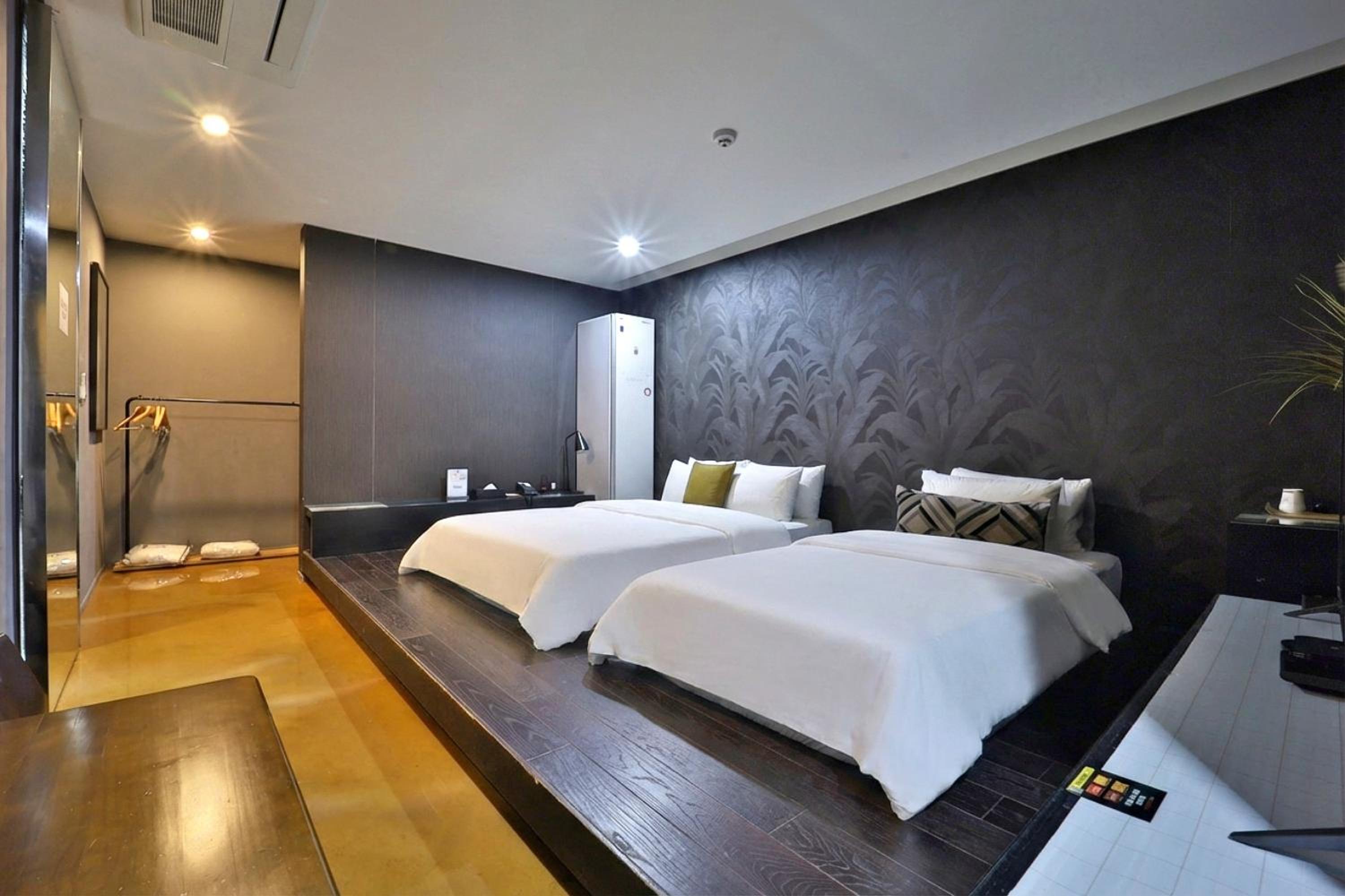 Deluxe Triple Room - Photo 6