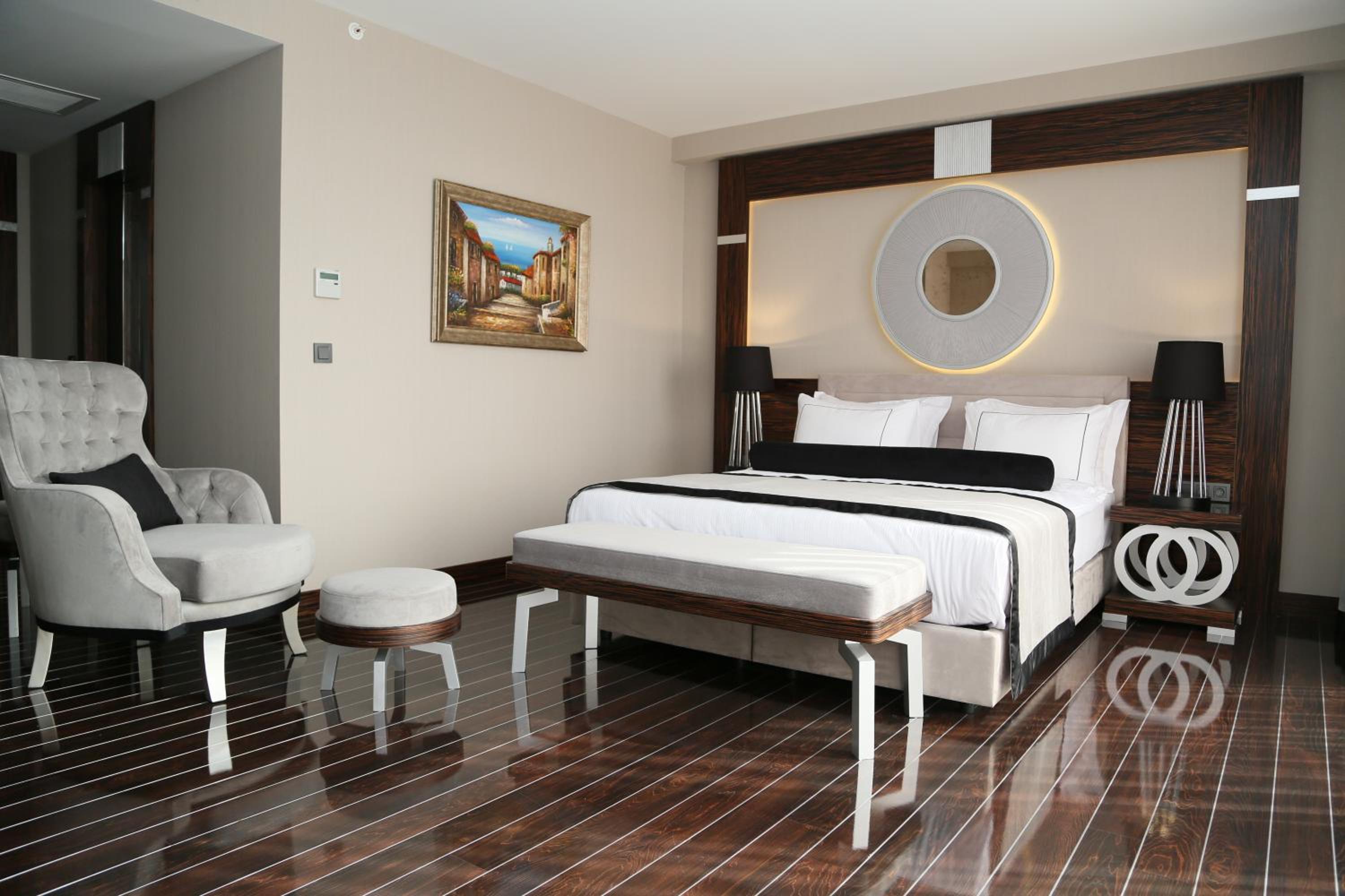 Penthouse Suite photo 3