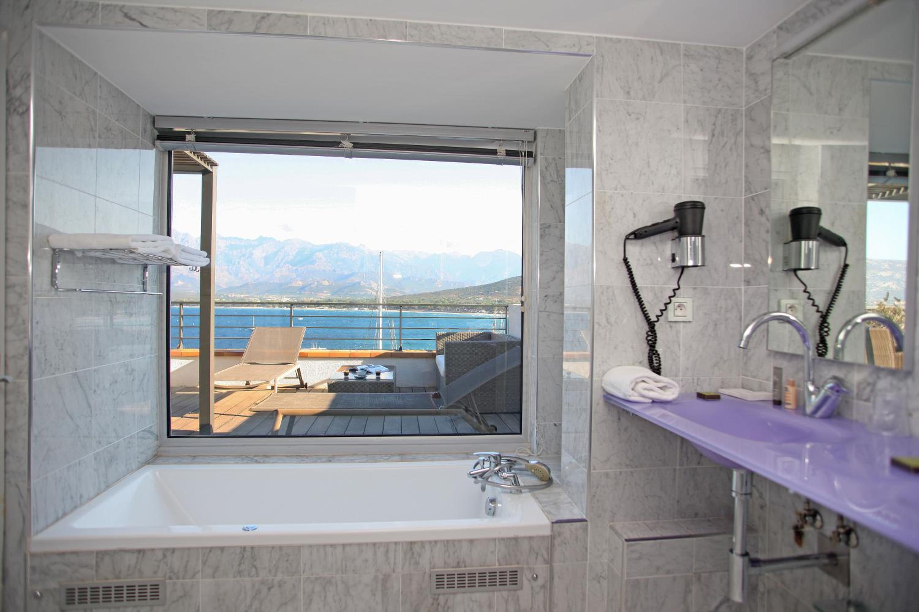 Suite with Sea View photo 2