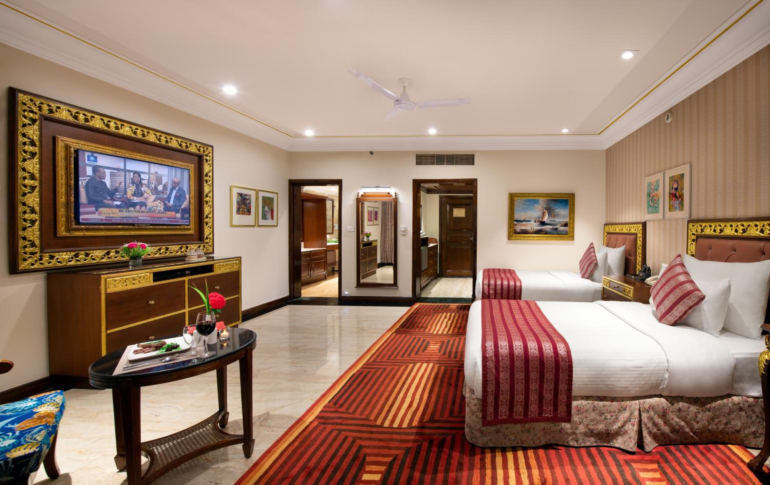 Executive Cottage Garden Facing Twin  - 10% Discount on Foods & Soft Beverages* | 15% Discounts on Laundry Services* | INR 500 spa credit during your stay on selective Massage services. TnC Apply.* | Free Mini-bar - 2 cans of soft Beverages (Once on Arriv - Photo 4