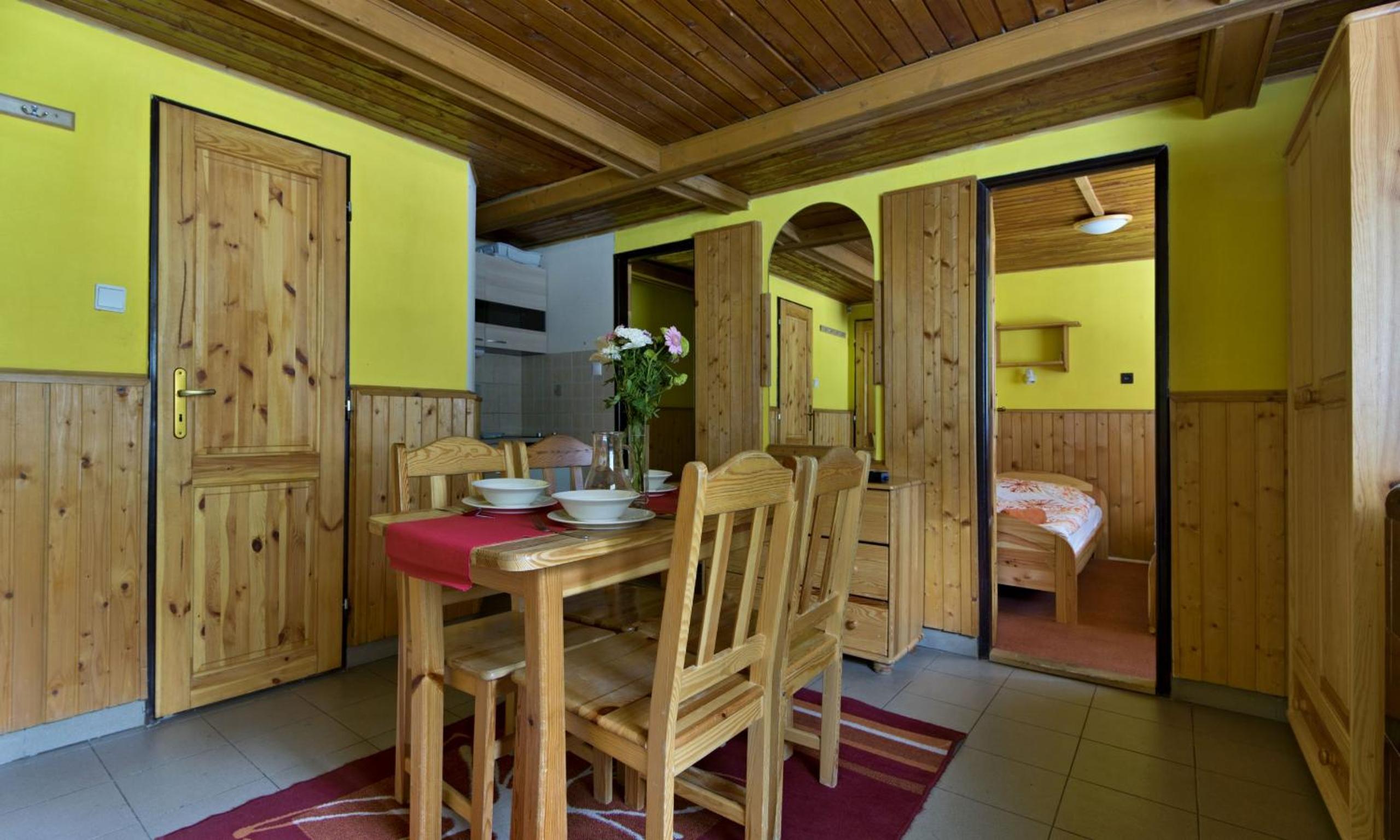 Chalet (5 Adults) photo 2