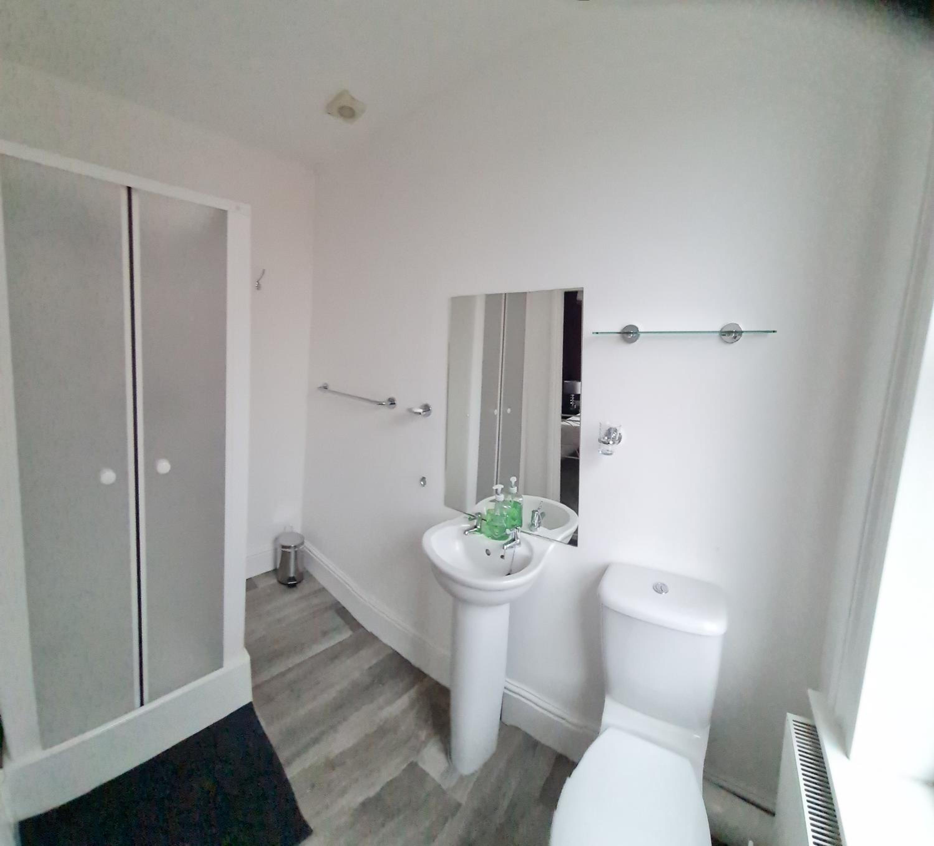 Double Room with Extra Bed photo 2