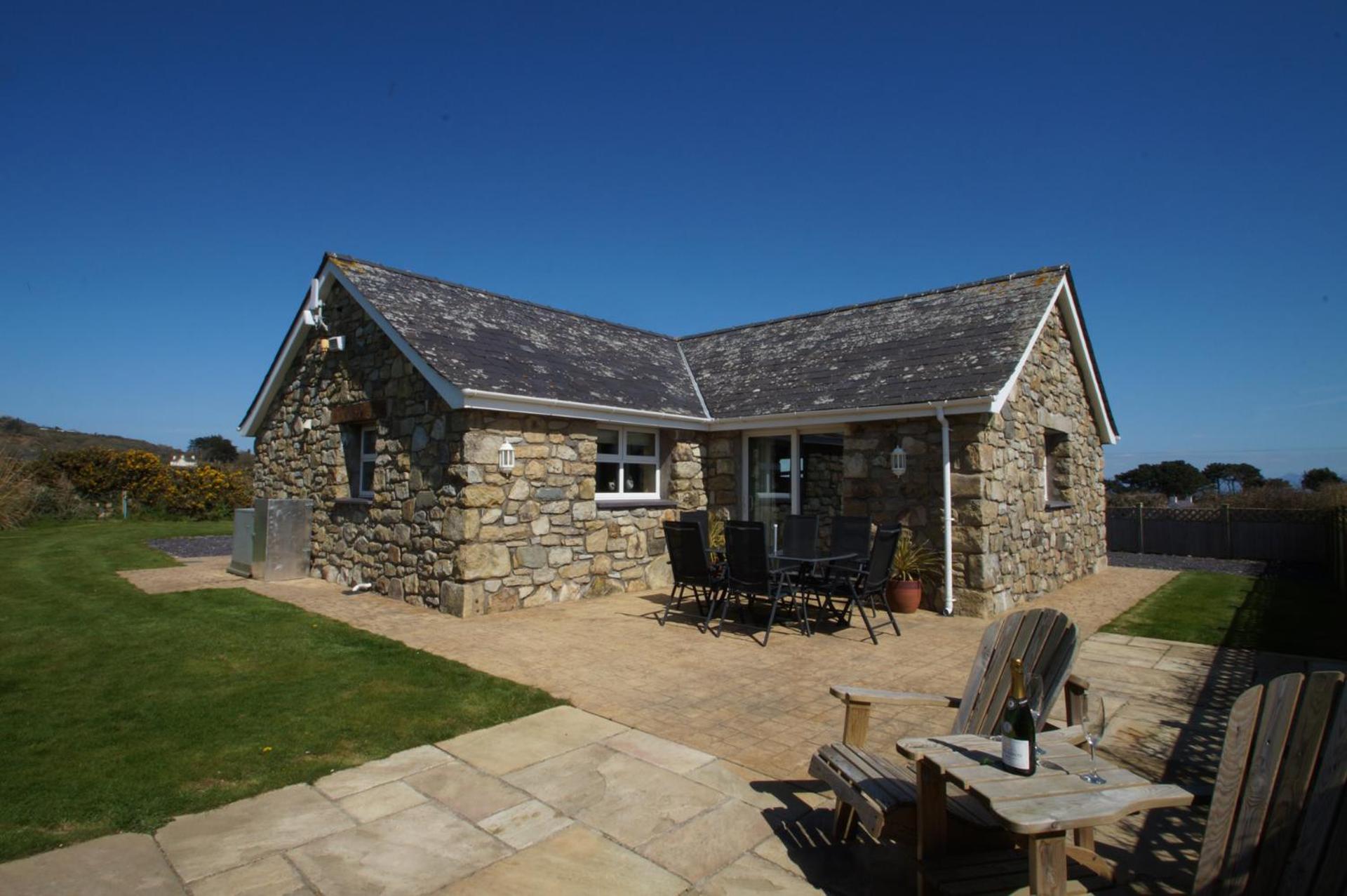 Two-Bedroom Holiday Home photo 2