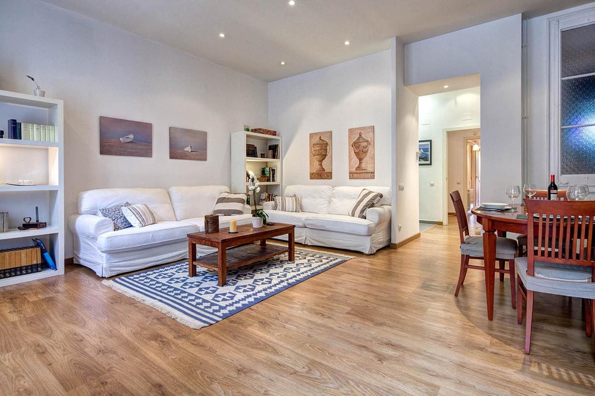 Apartamento con Balcón