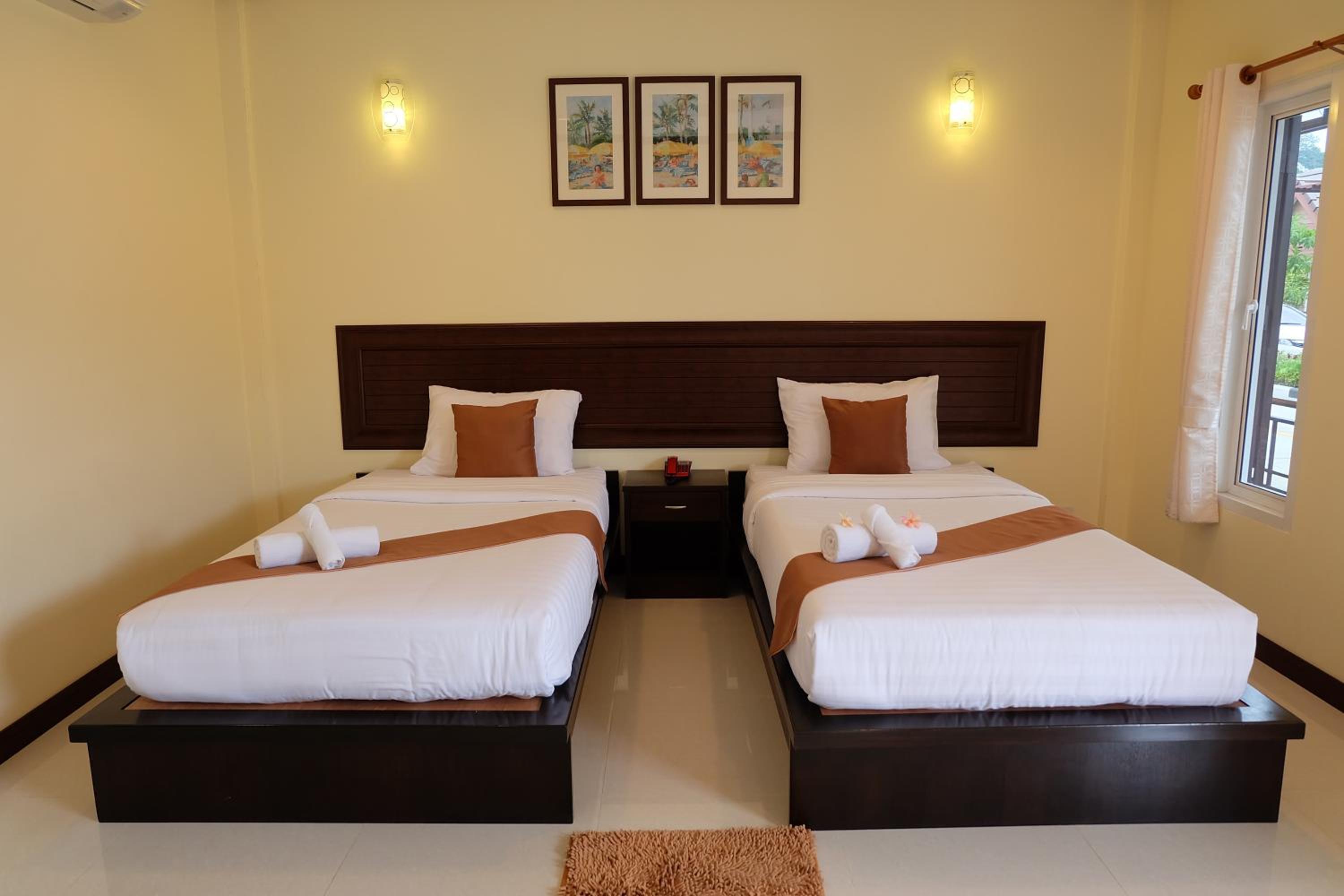 Standard Twin Room photo 3