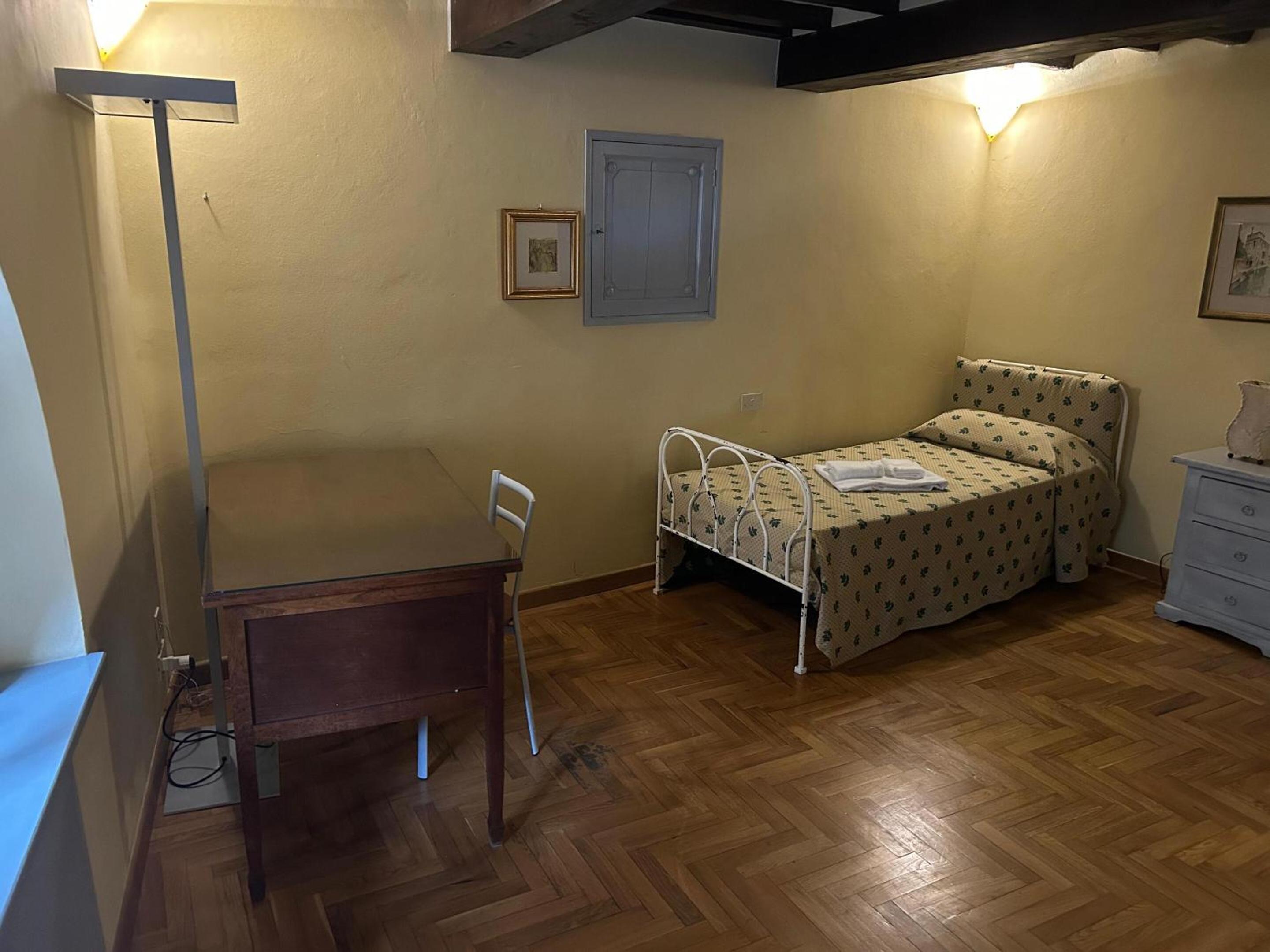 Budget Single Room