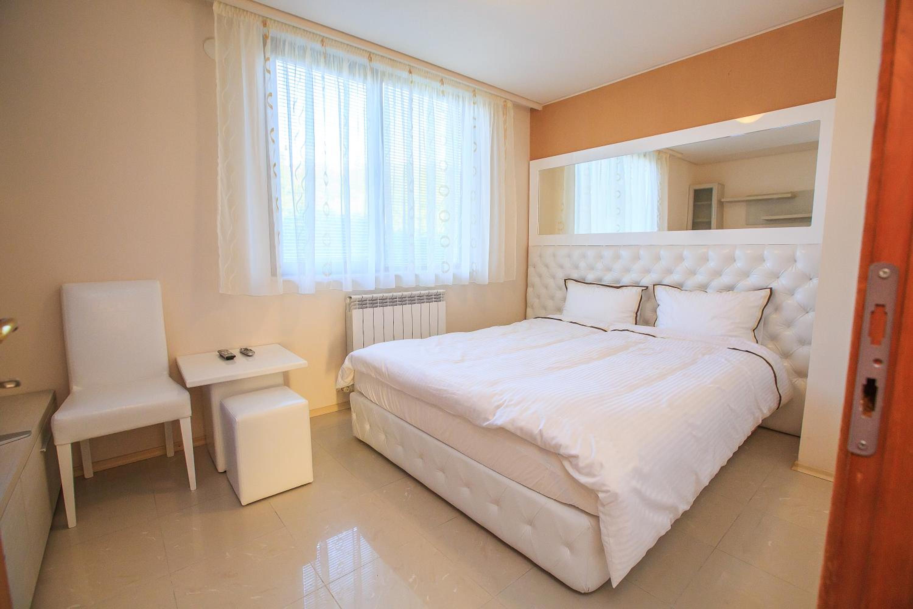 Apartment - Photo 17