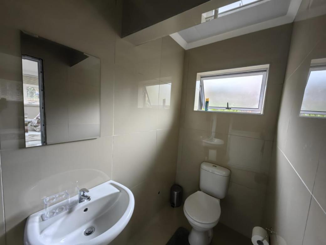 Deluxe King Room photo 1