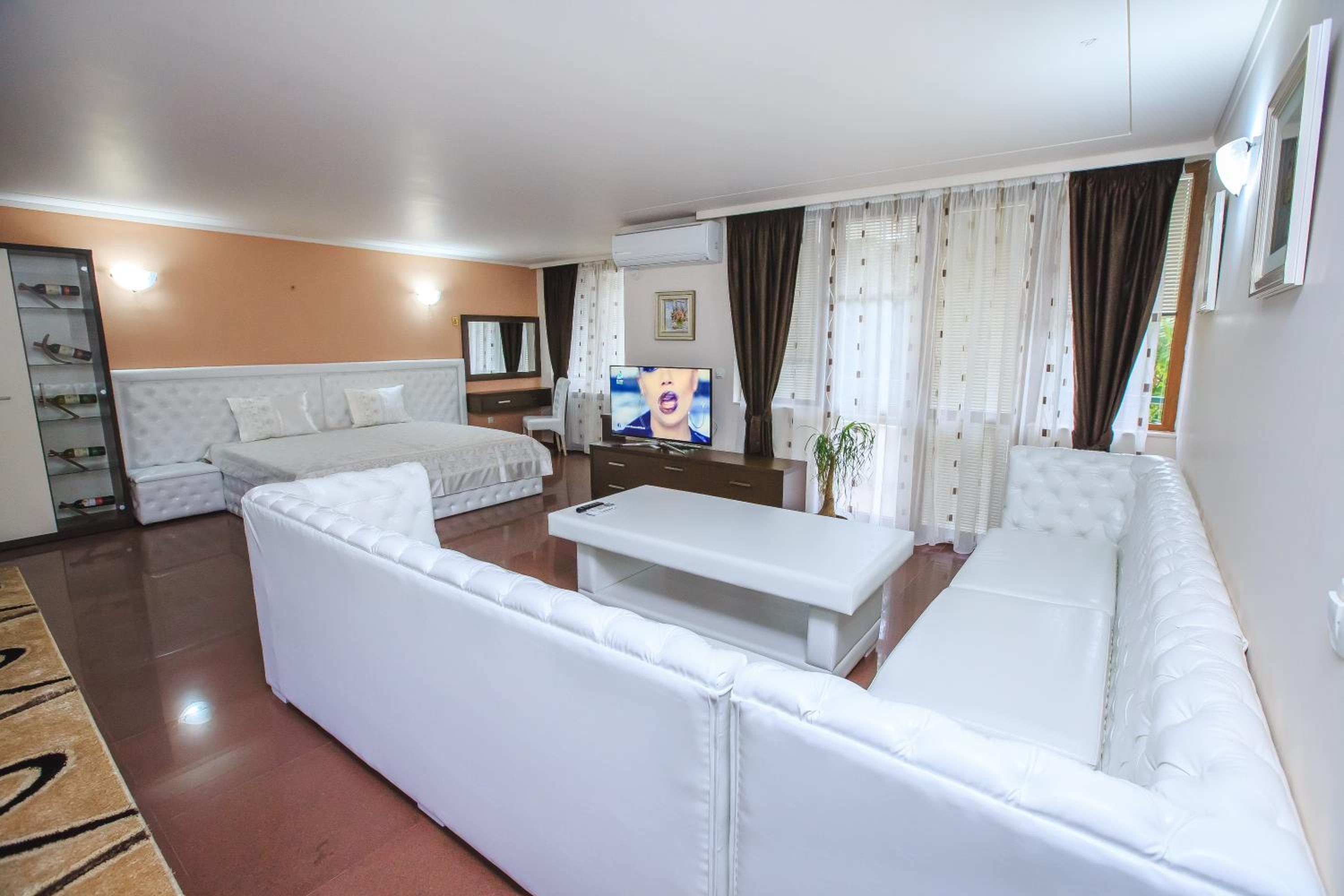 Apartment - Photo 12