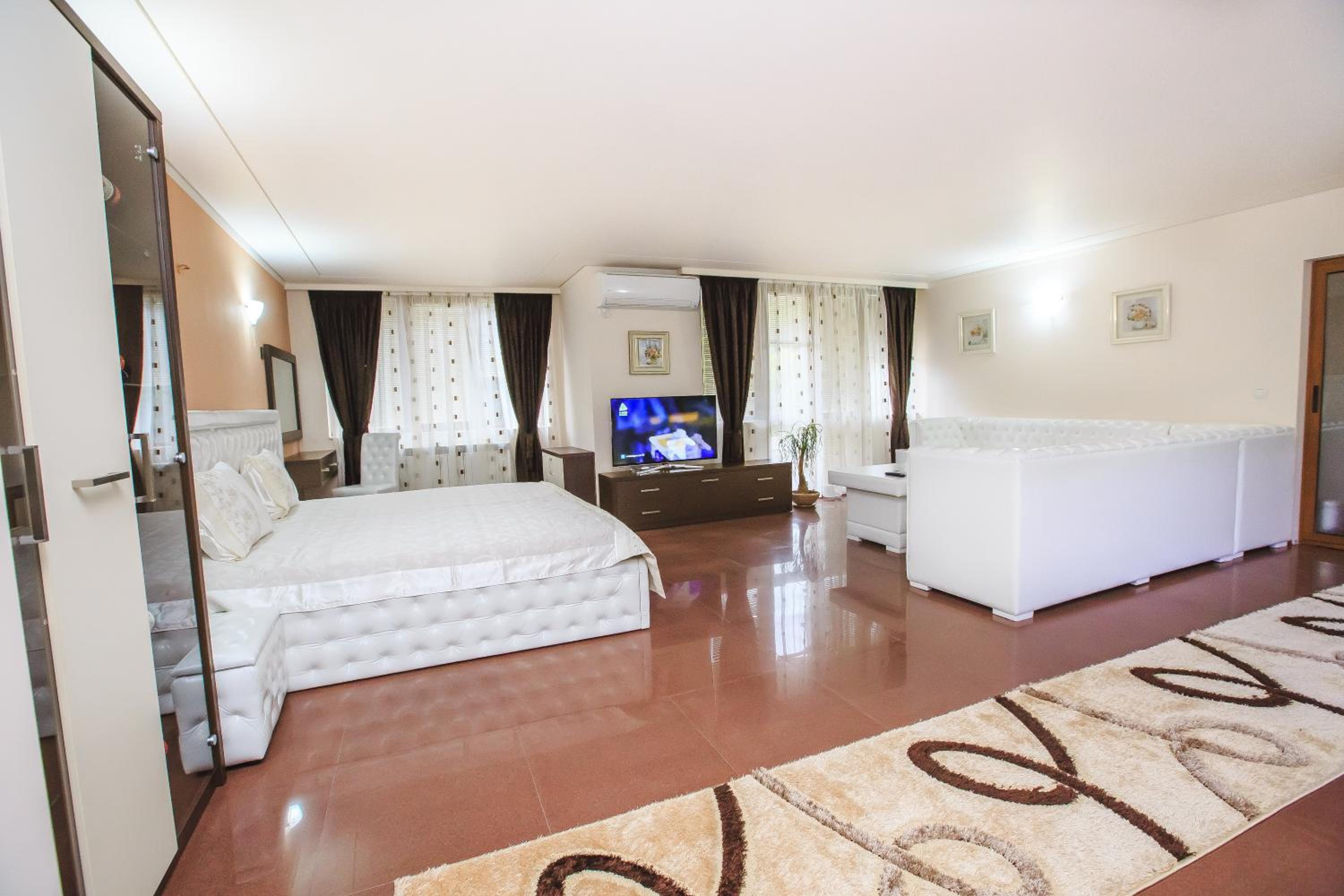 Apartment - Photo 4