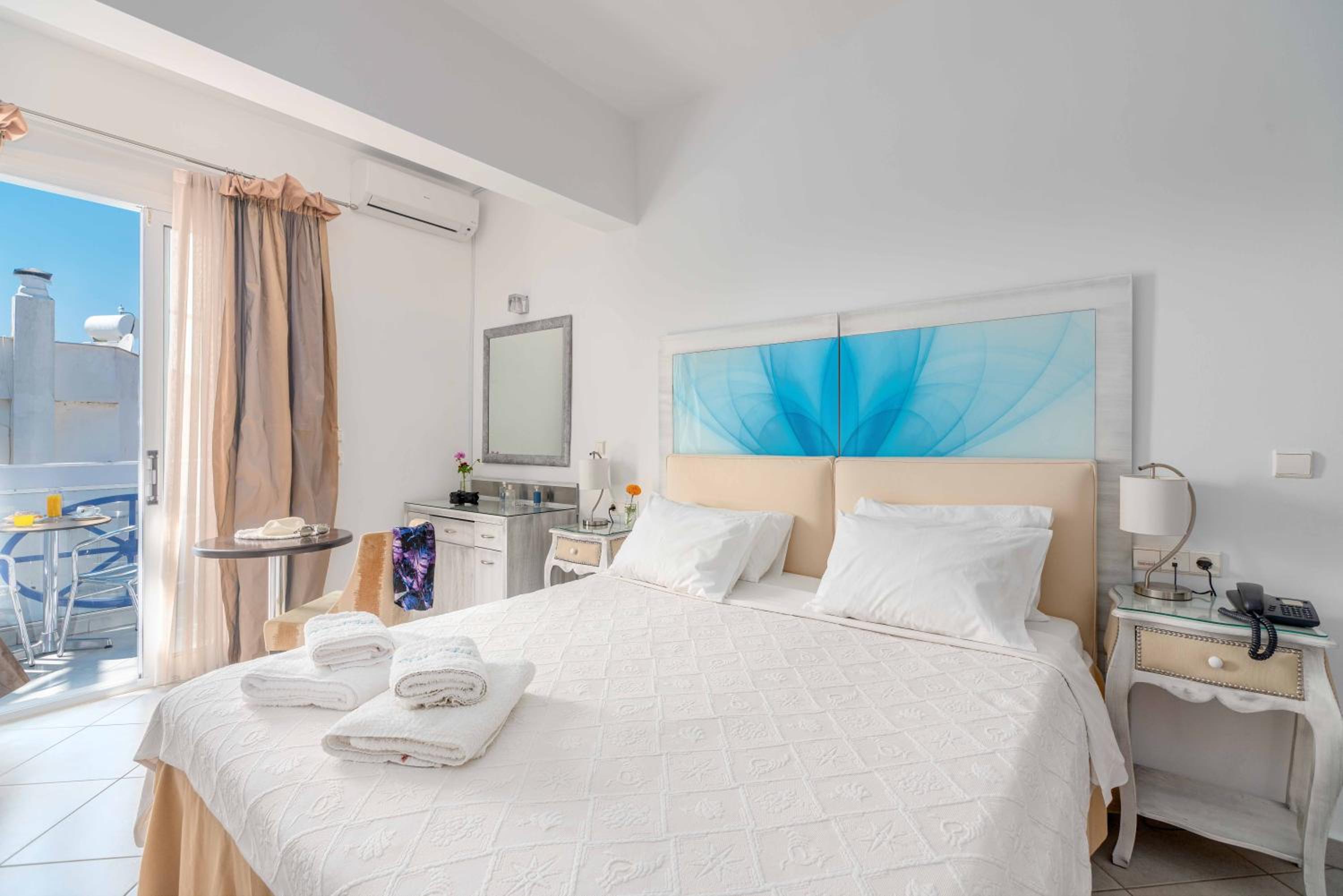Superior Triple Room photo 2