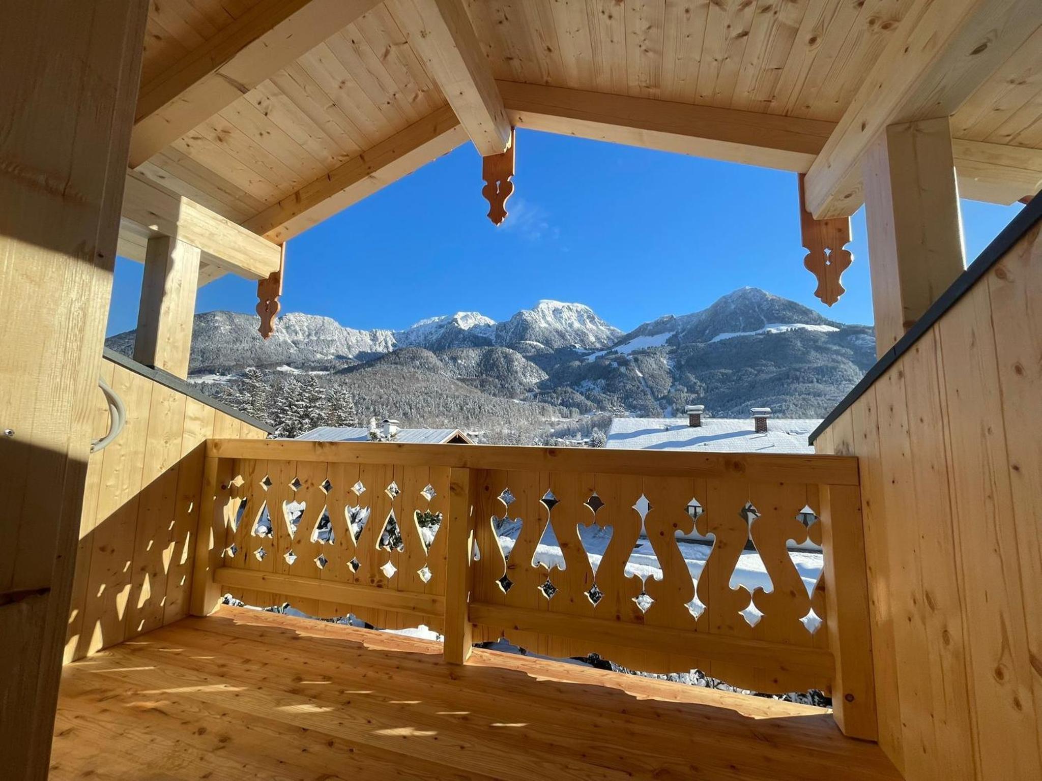 One-Bedroom Apartment with Balcony photo 2