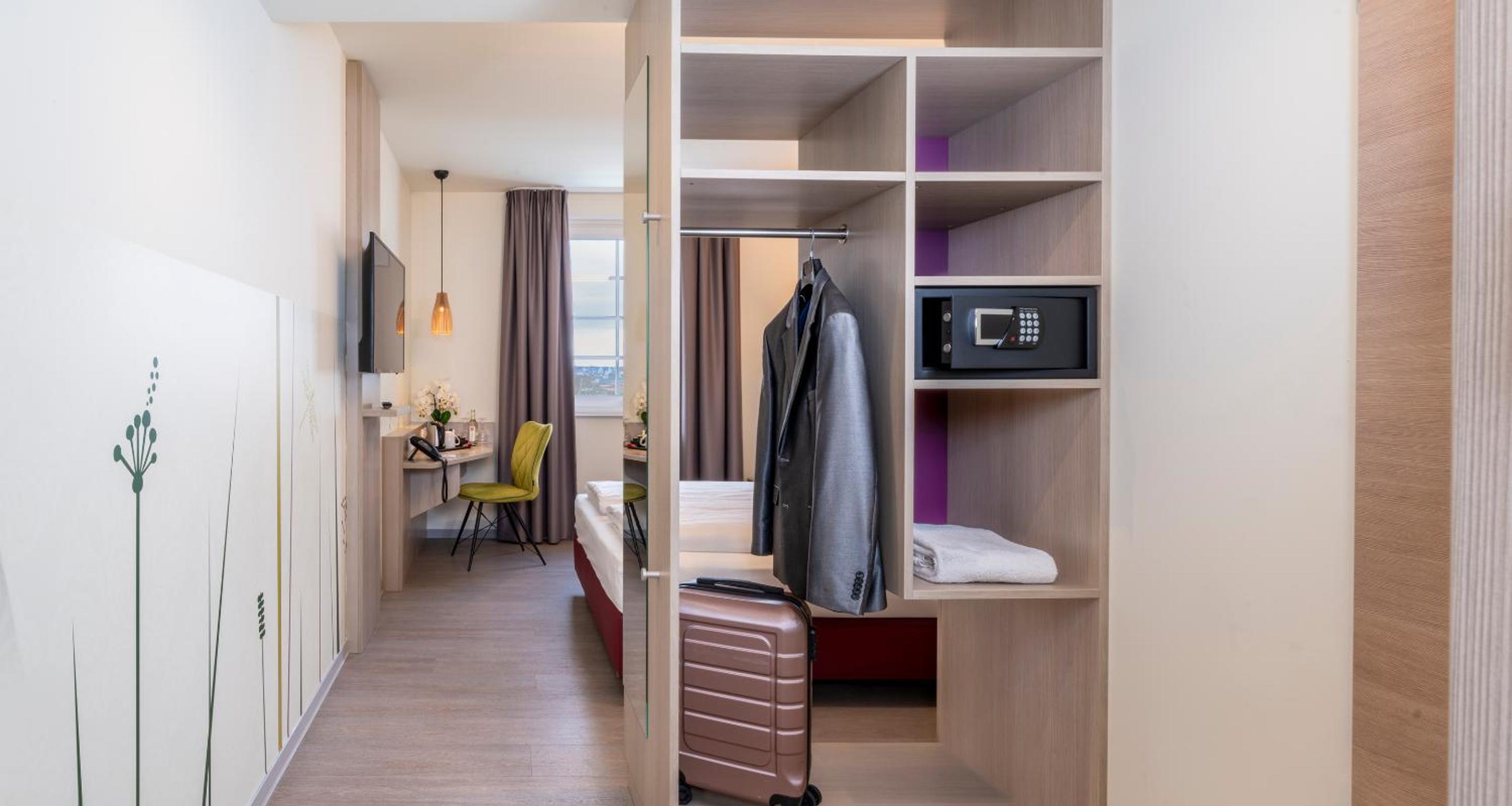 Superior Single Room