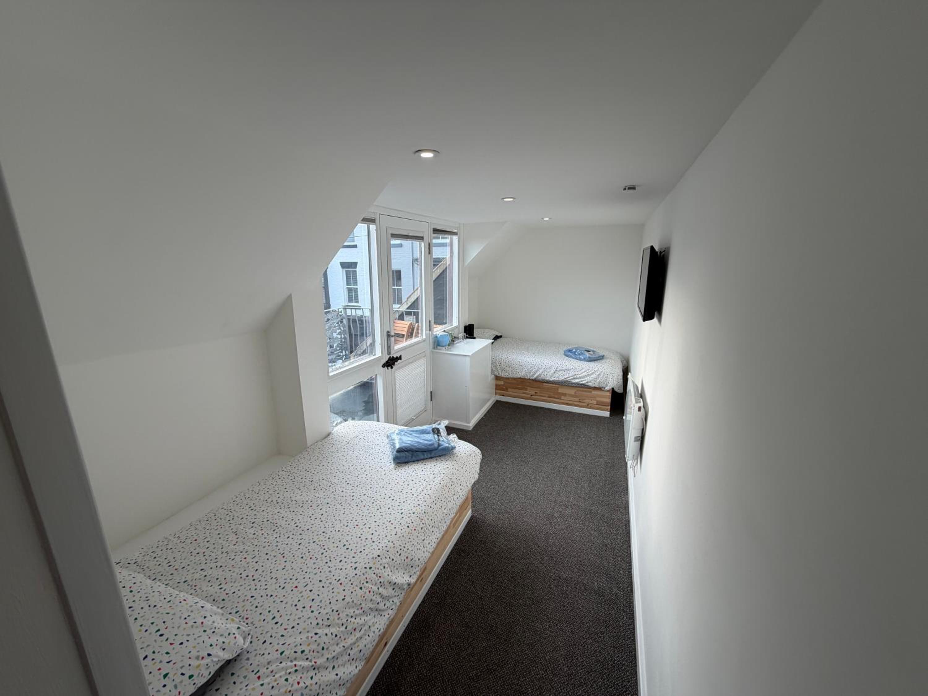 Budget Twin Room photo 1