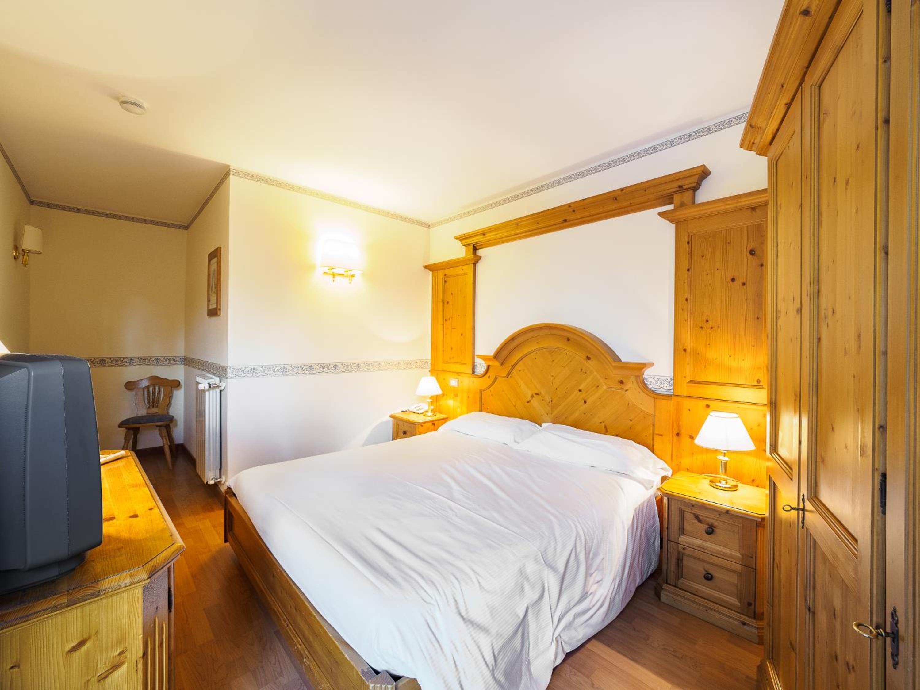 Double Room - Photo 3