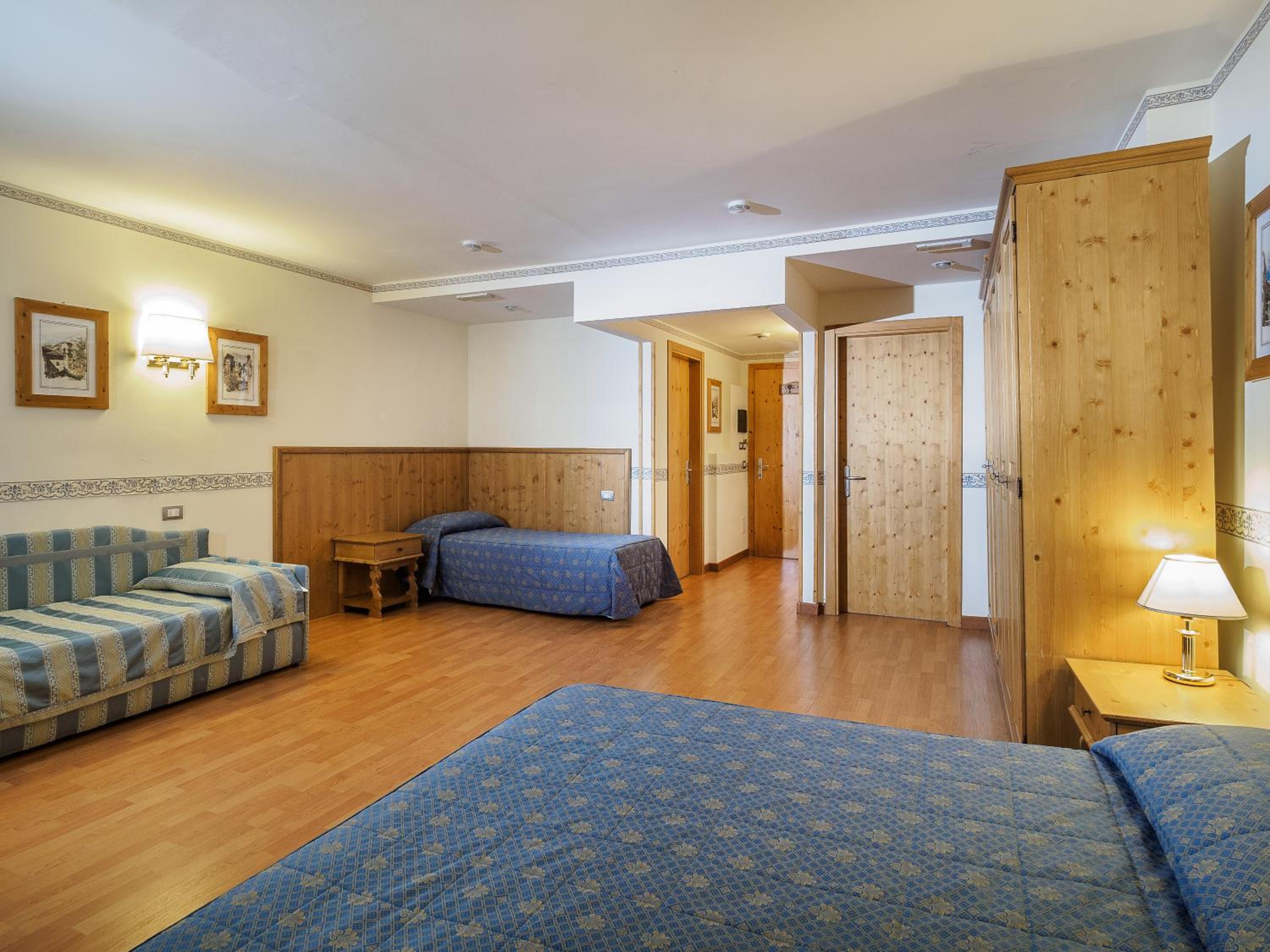 Quadruple Room - Photo 6