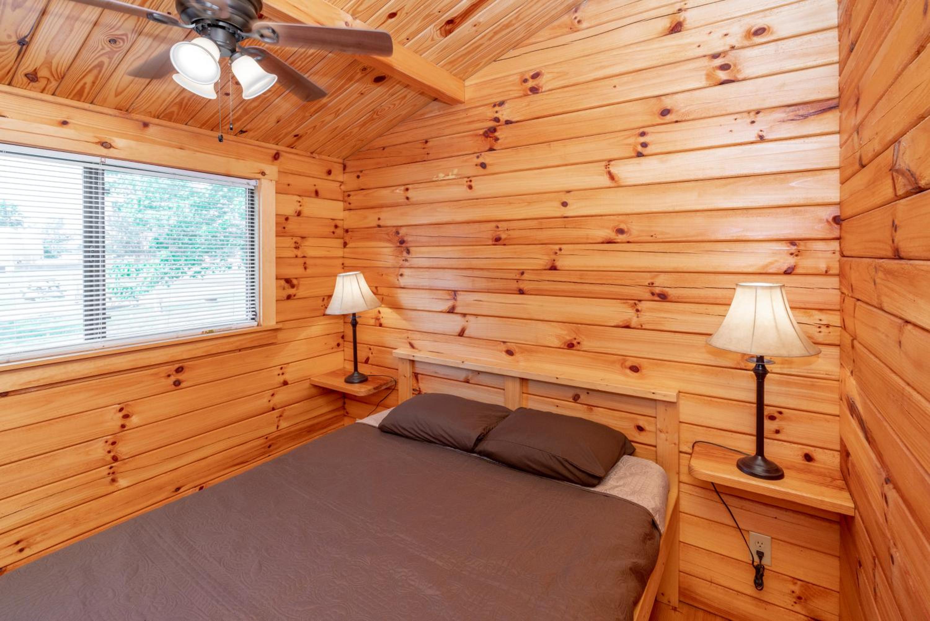 Deluxe Park Model Cabin (Sleeps 4) photo 2