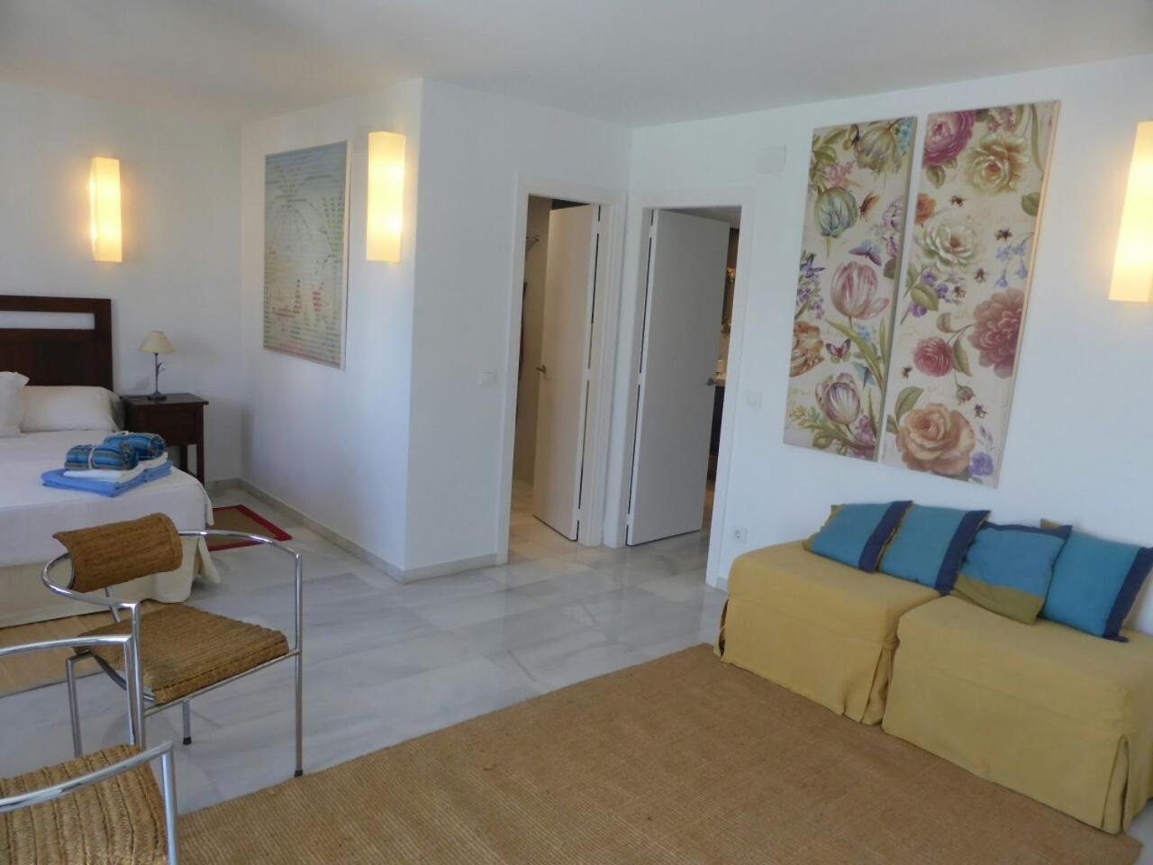 Casa de cuatro habitaciones