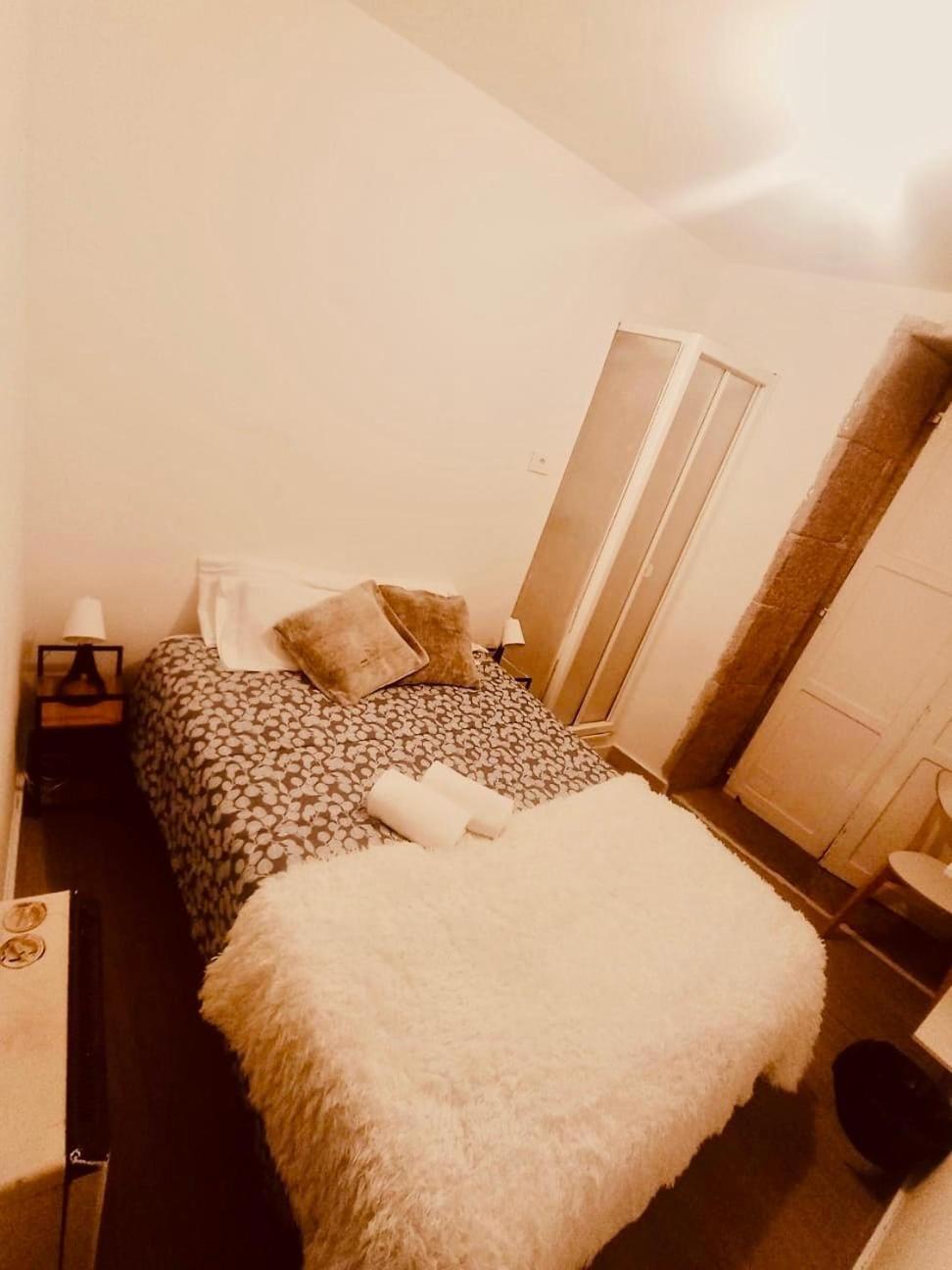 Single Room with Shared Shower and Toilet
