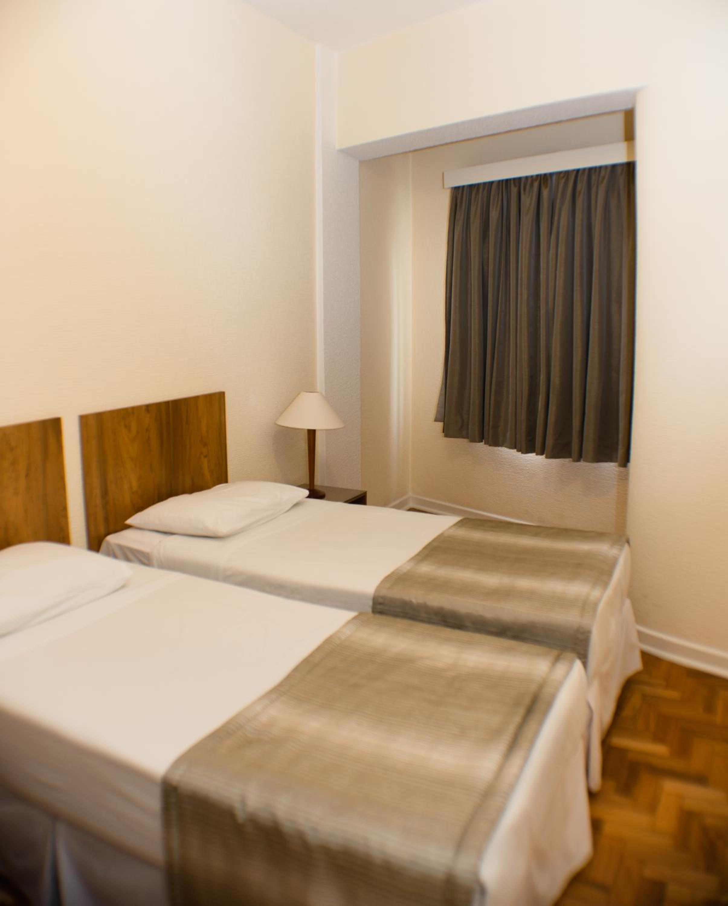 Standard Suite - Photo 4