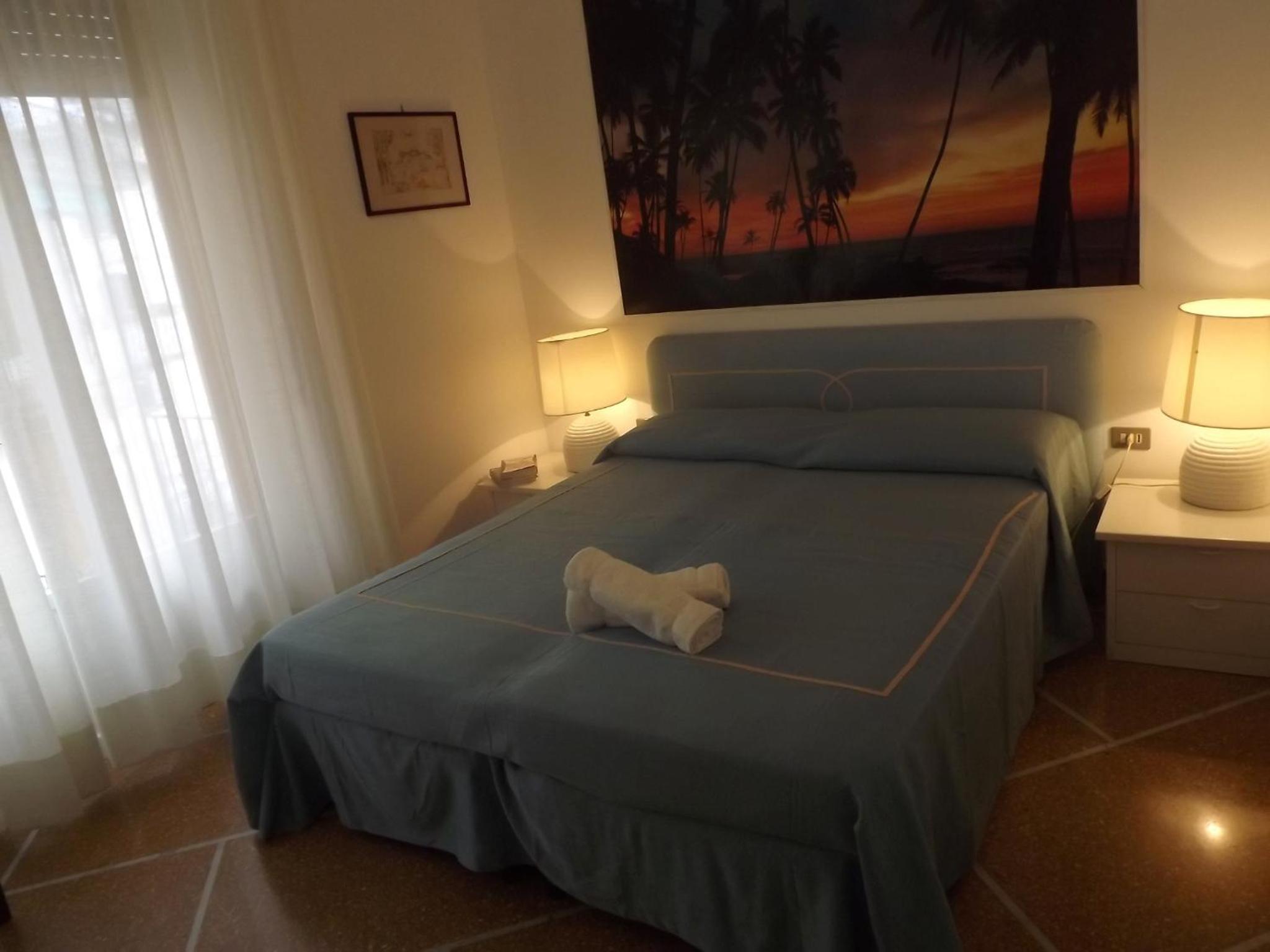 One-Bedroom Apartment with Balcony