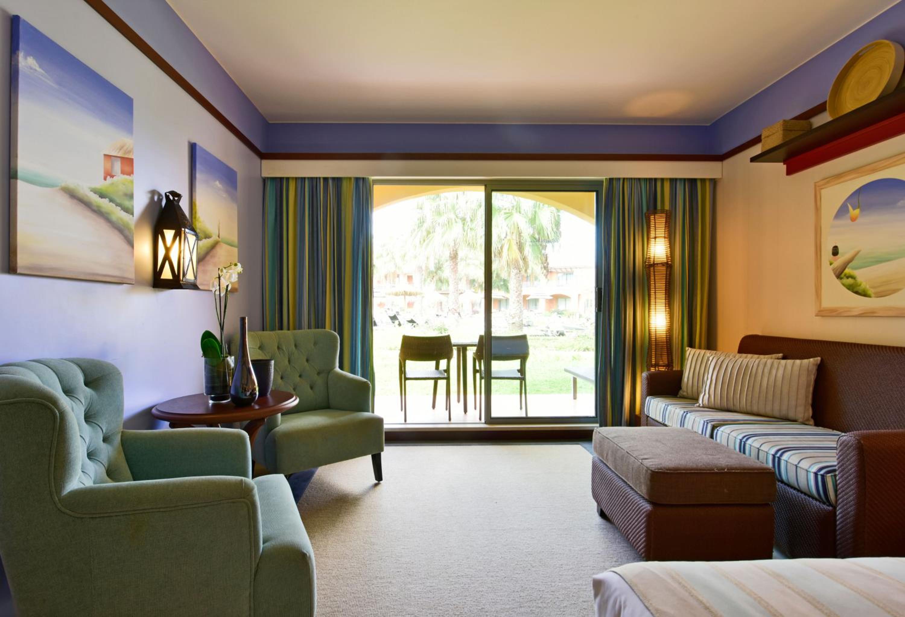 Family Room - Photo 3