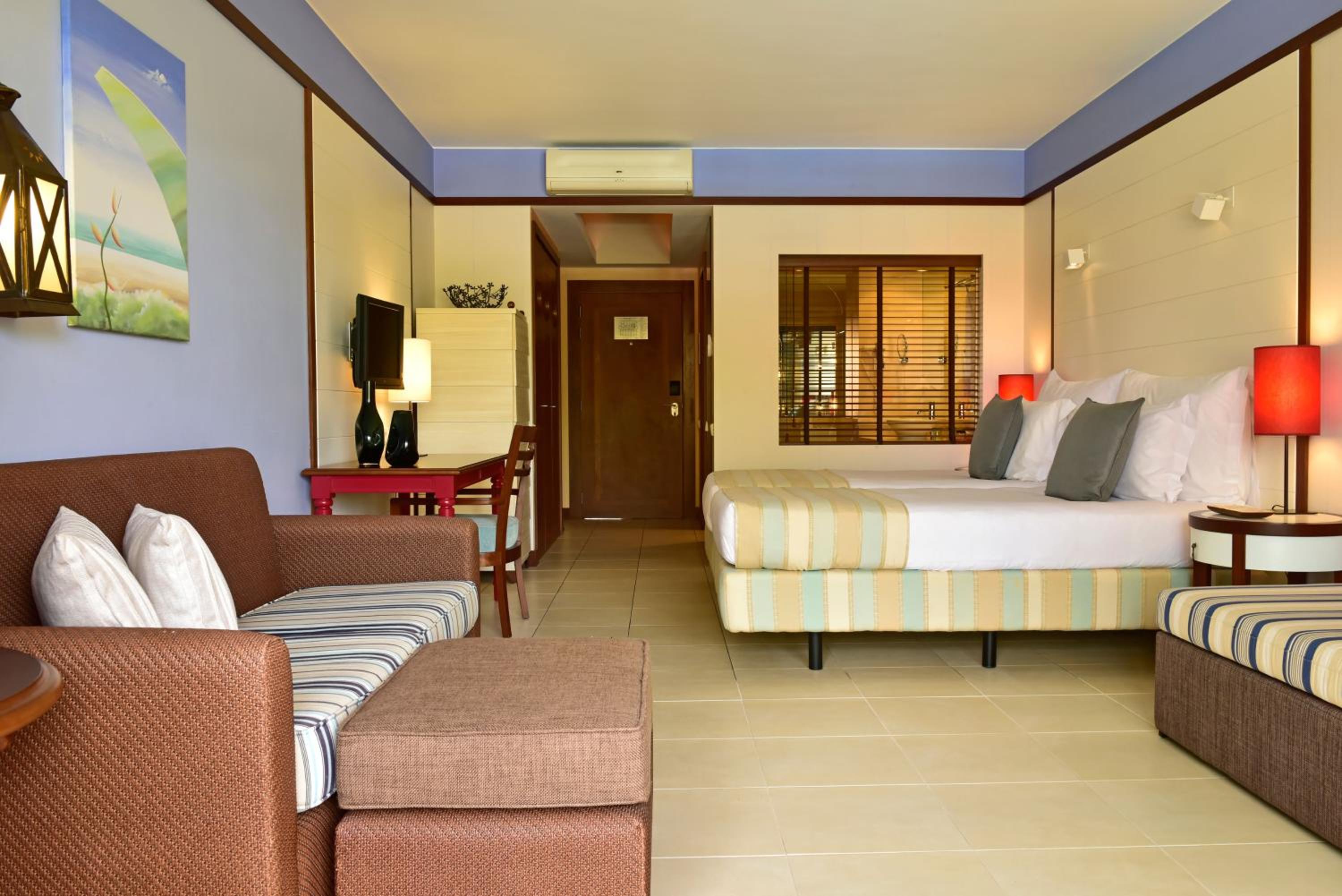 Family Room - Photo 1