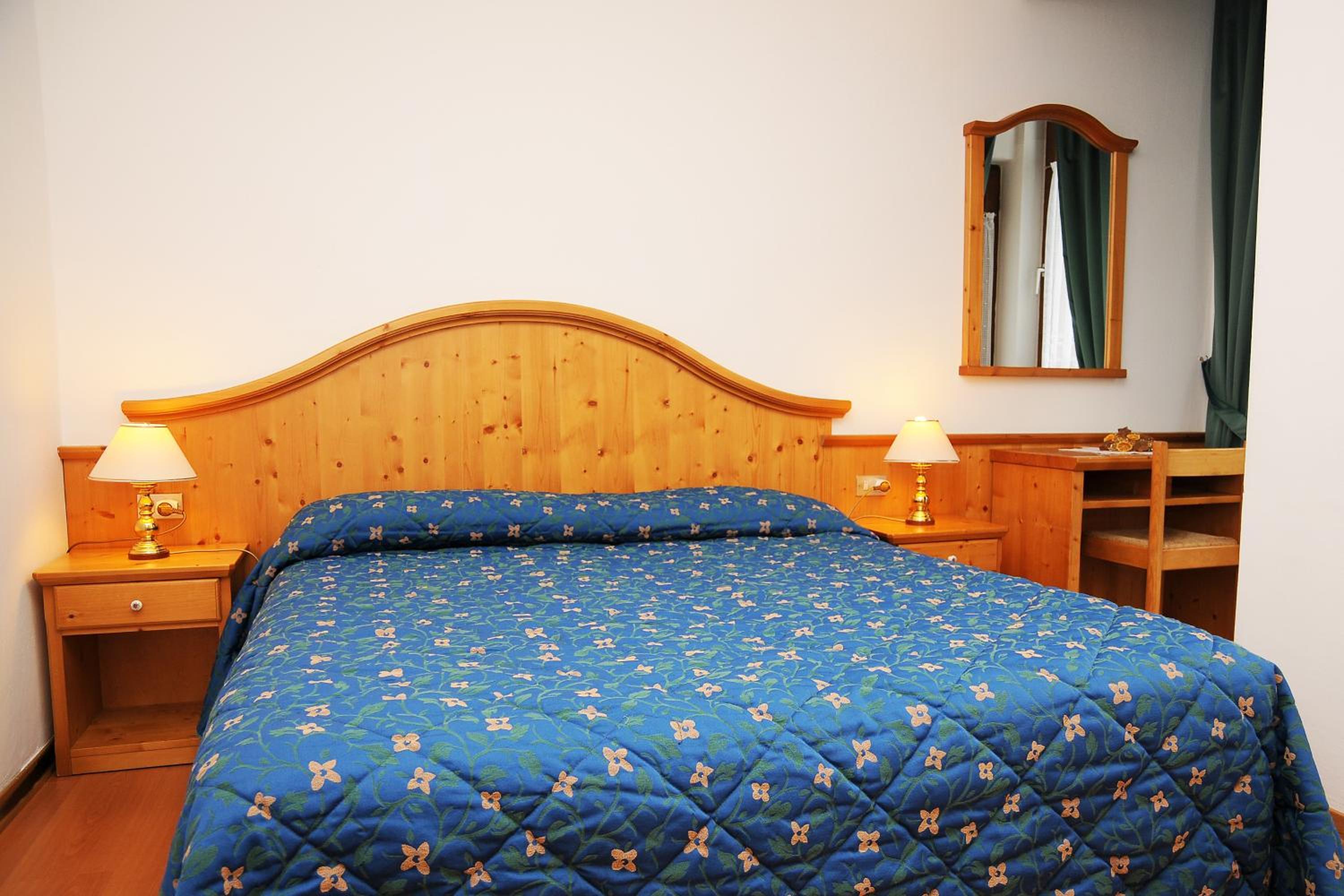One-Bedroom Apartment - Via dei Ronchi 1  photo 1