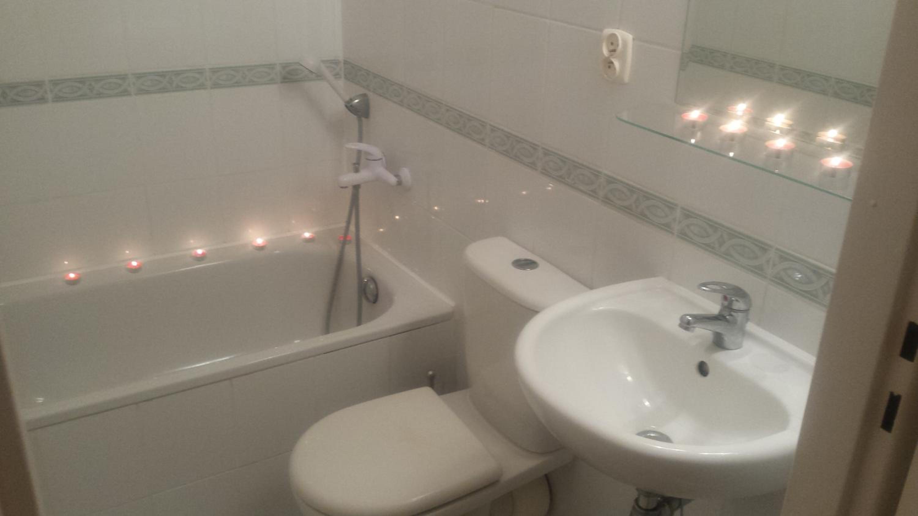 Single Room with Bathroom photo 3