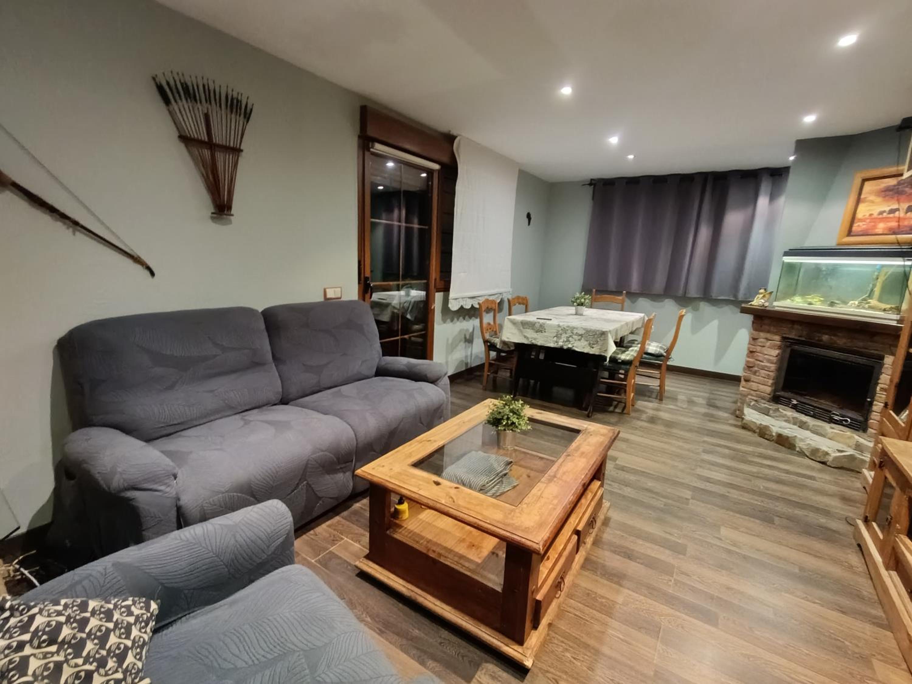Three-Bedroom Deluxe Apartment