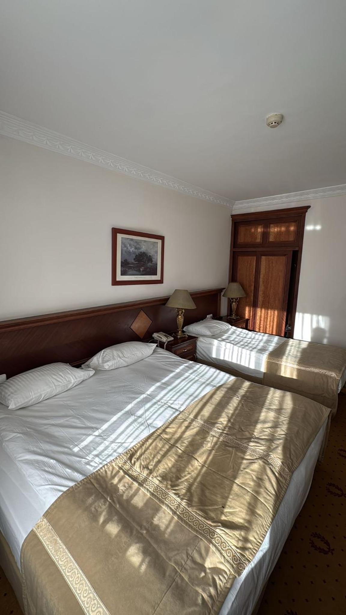Standard Triple Room - Photo 2