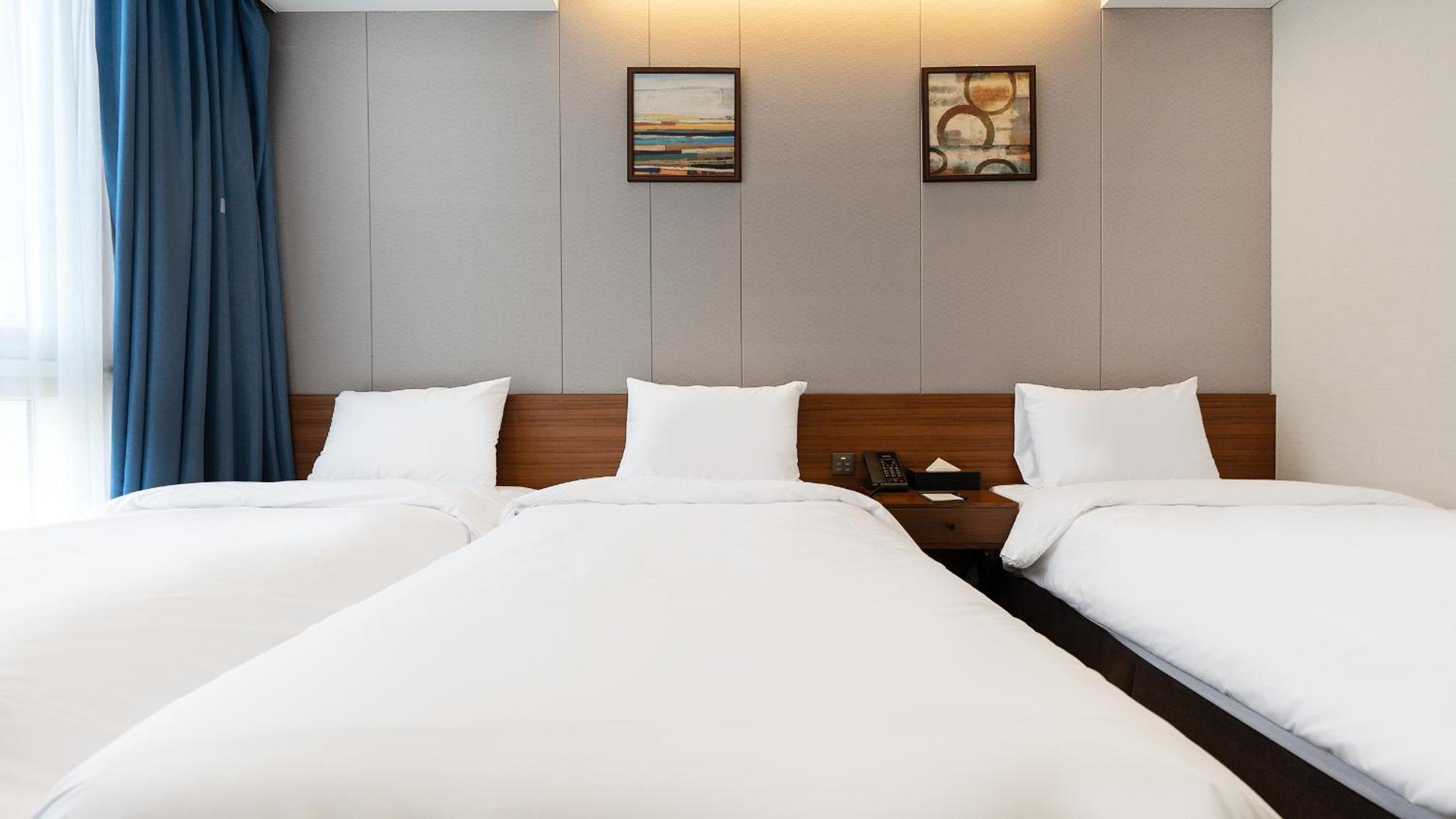 Triple Room - Photo 2
