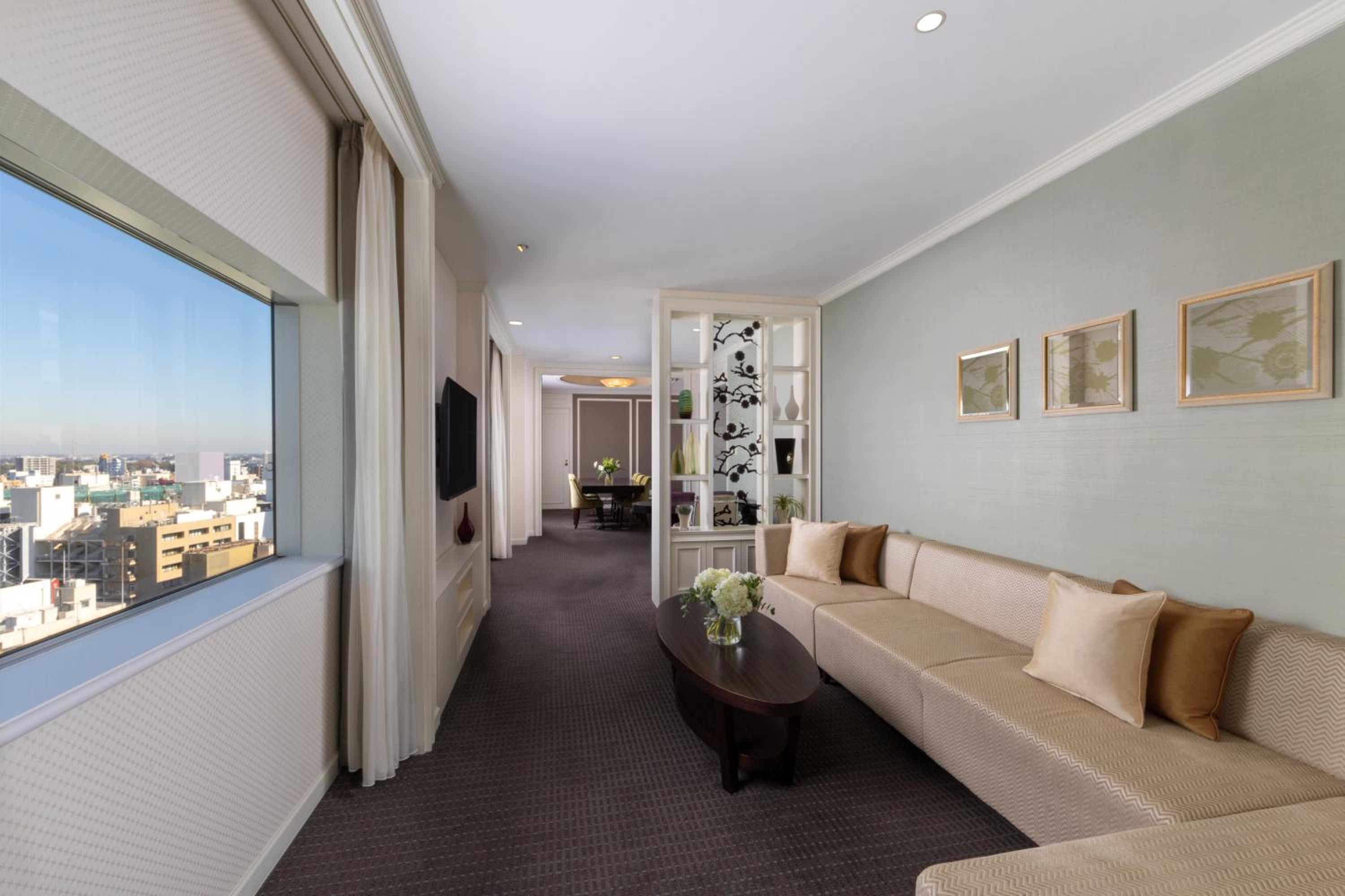 Suite with City View photo 2